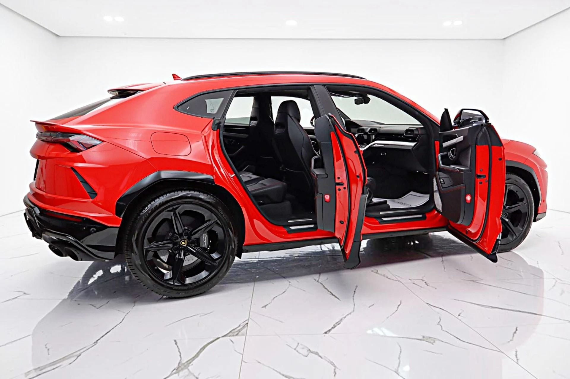mph013_3534738702_Used_2020_Lamborghini_Urus_209ac94d08