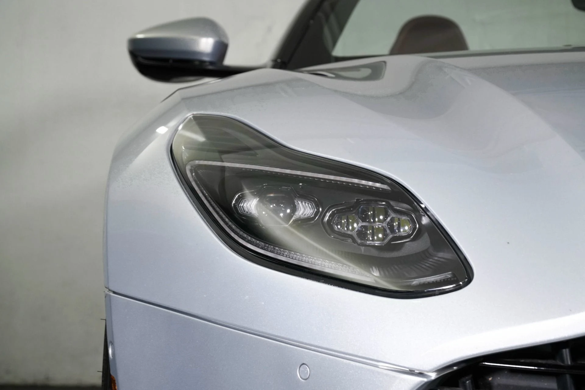 mph013_3548286725_Used_2021_Aston_Martin_DB_11_Volante_1769647963_b2a965c051