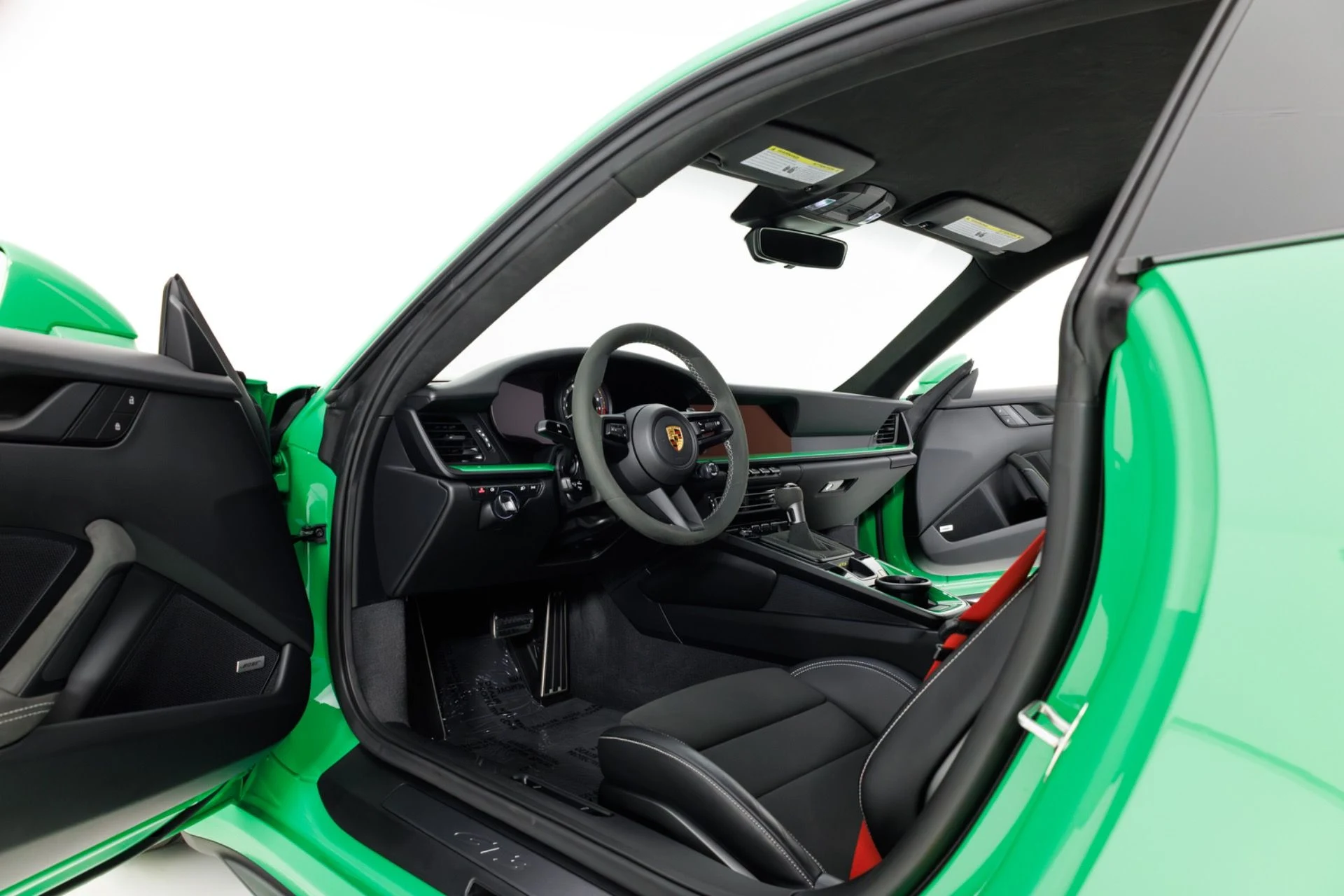 mph013_3554955482_Used_2022_Porsche_911_GT_3_1781204523_413348d8d7