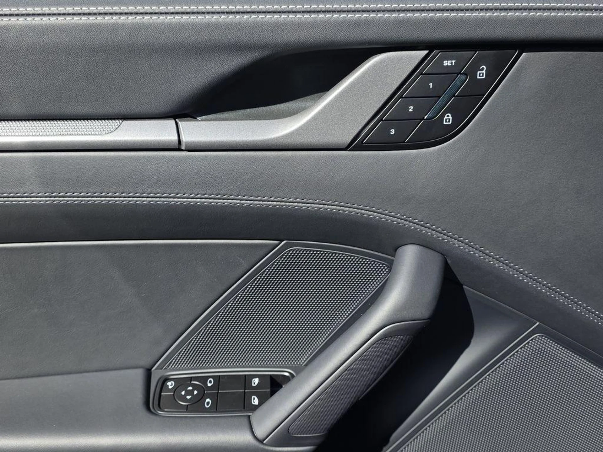 mph013_3560711400_md_LKT_Zbpwnaqv_Sg_Kf_Odd_C_Jibo_Jo_1fb83cf40b