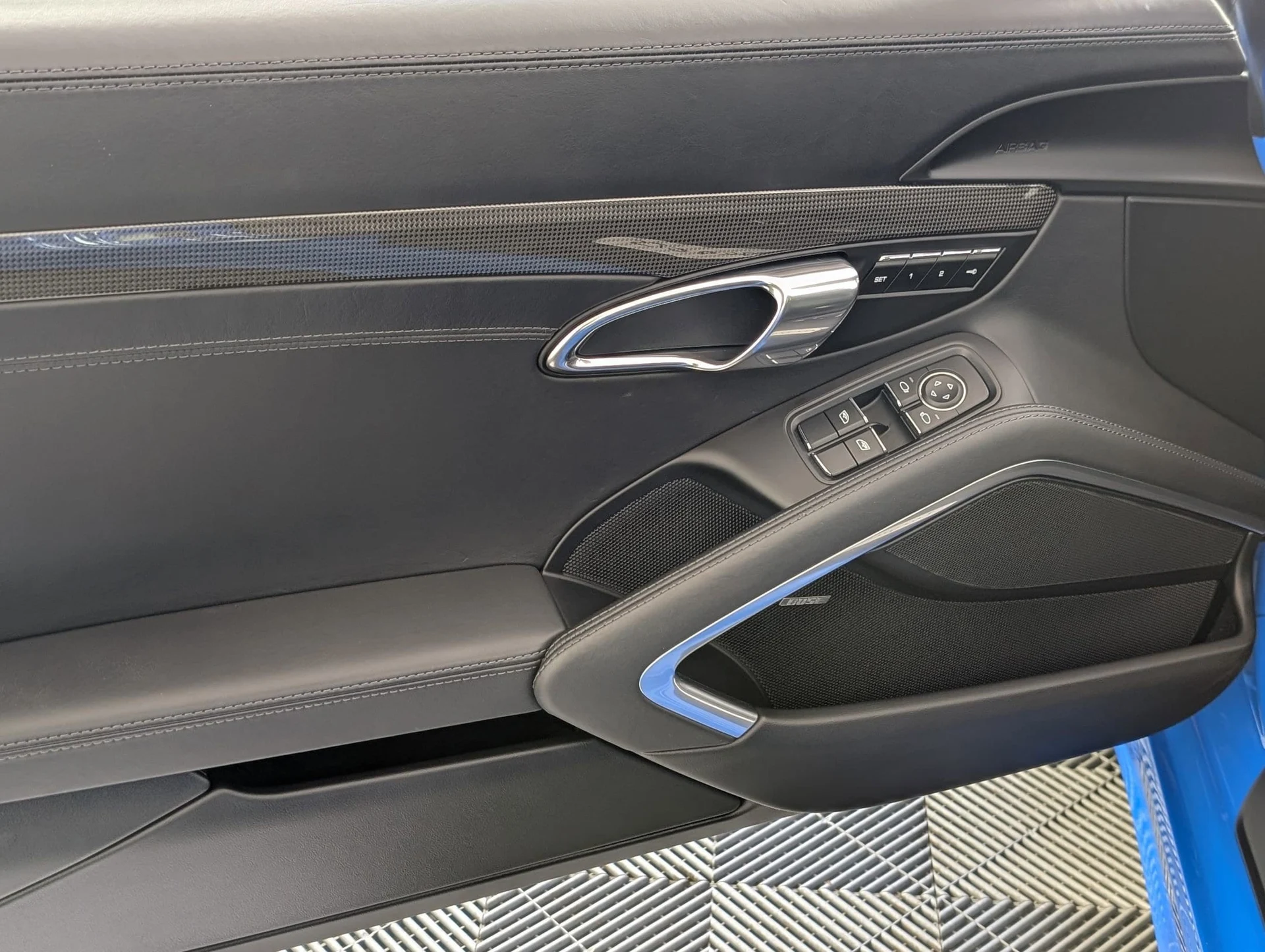 mph013_3570823789_98847e043d99923c882cae2164949208x_ebc692af52