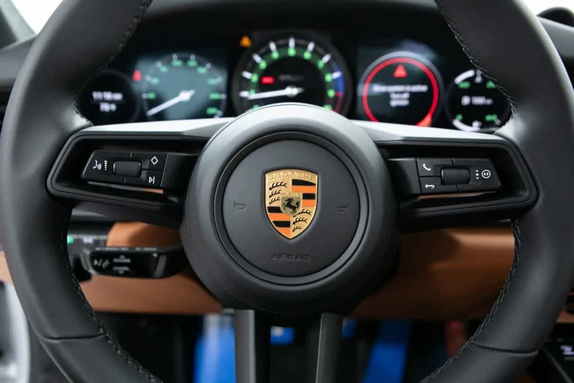 mph013_3572761327_d7c575c4bc310533a99e6b5ea90a75b0x_26a959ee30