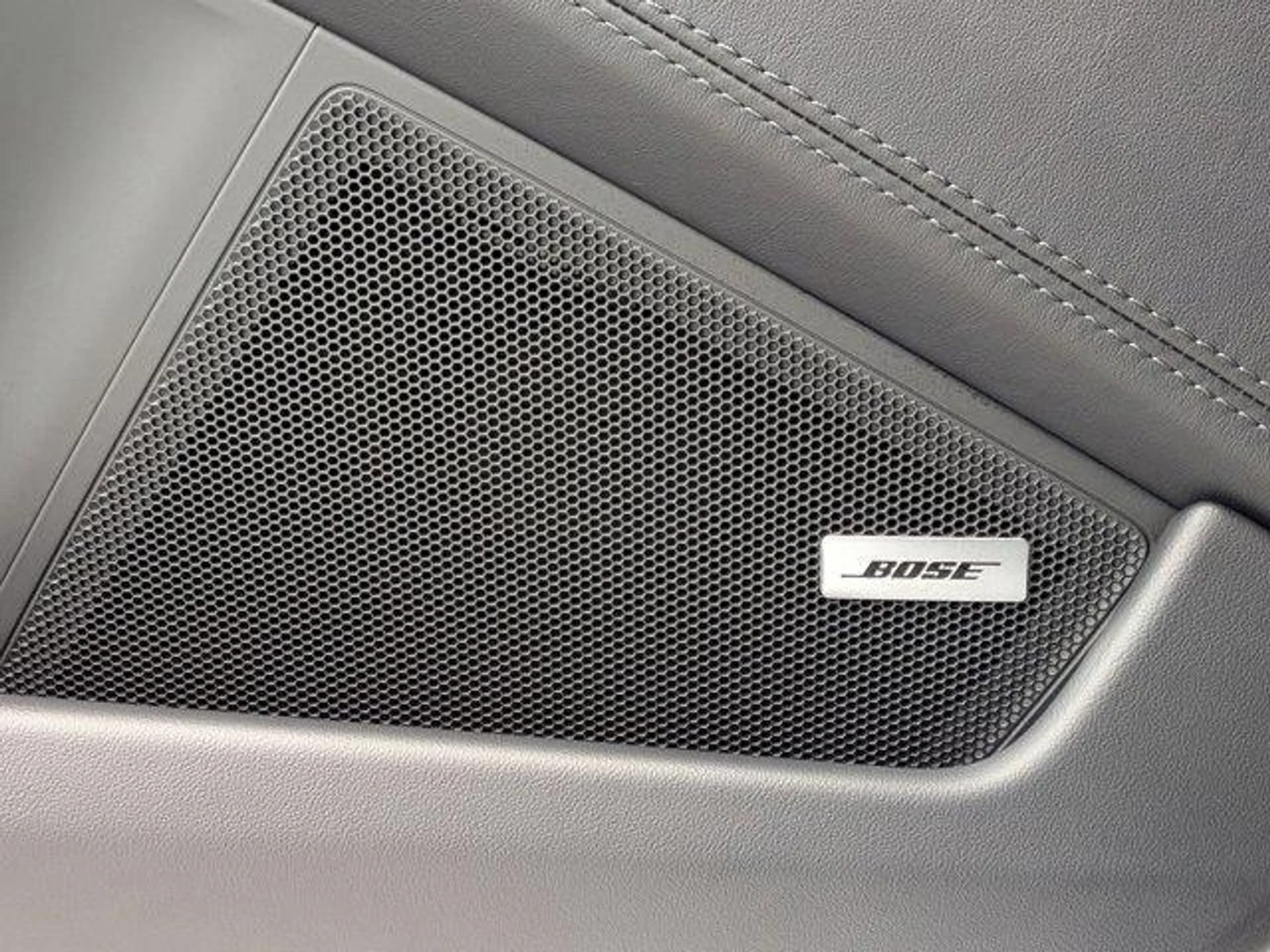 mph013_3573614012_r_Y_Mvqx7_F_Dcym3_N6lbh9_EU_Dq_KK_Ec_eba870db5b