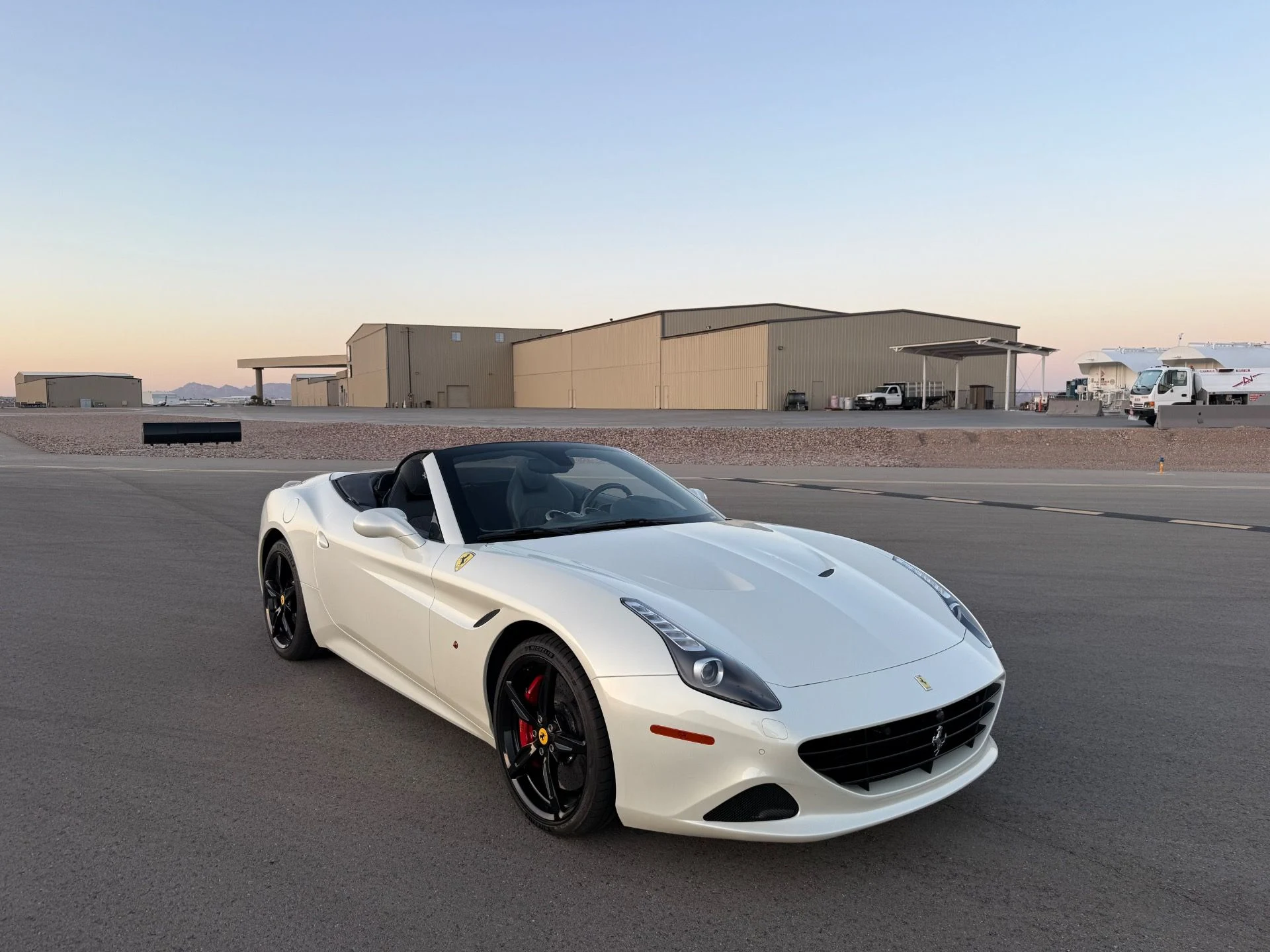 mph013_3582852415_Used_2015_Ferrari_California_T_1754670246_c164e16504