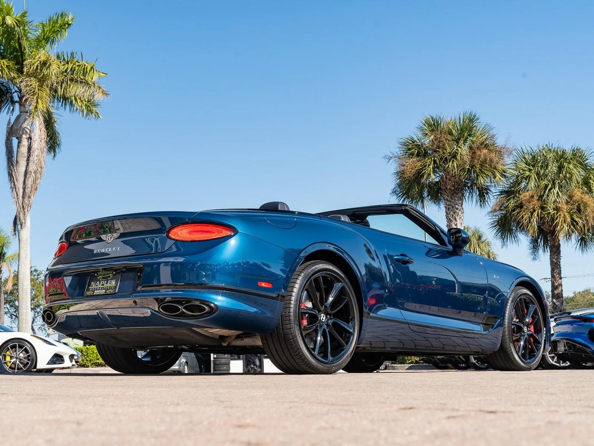 mph013_3583913190_Used_2022_Bentley_Continental_GT_V8_1764021961_e56f015f7a