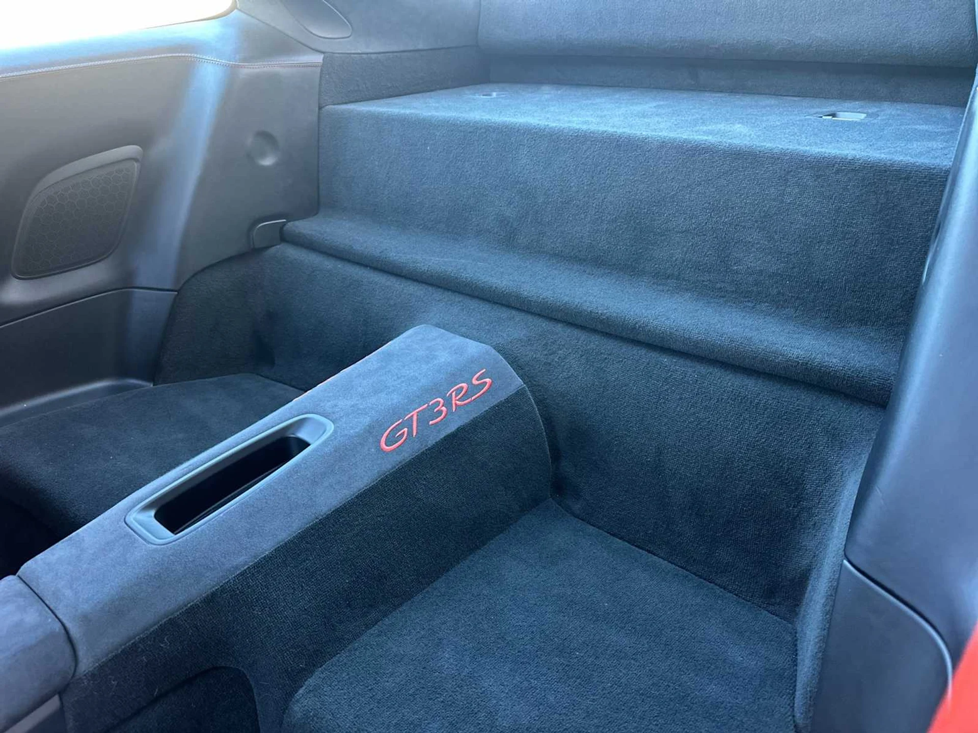 mph013_359014558_fb65915057188dee95736a06879b6a8ax_115ccda380