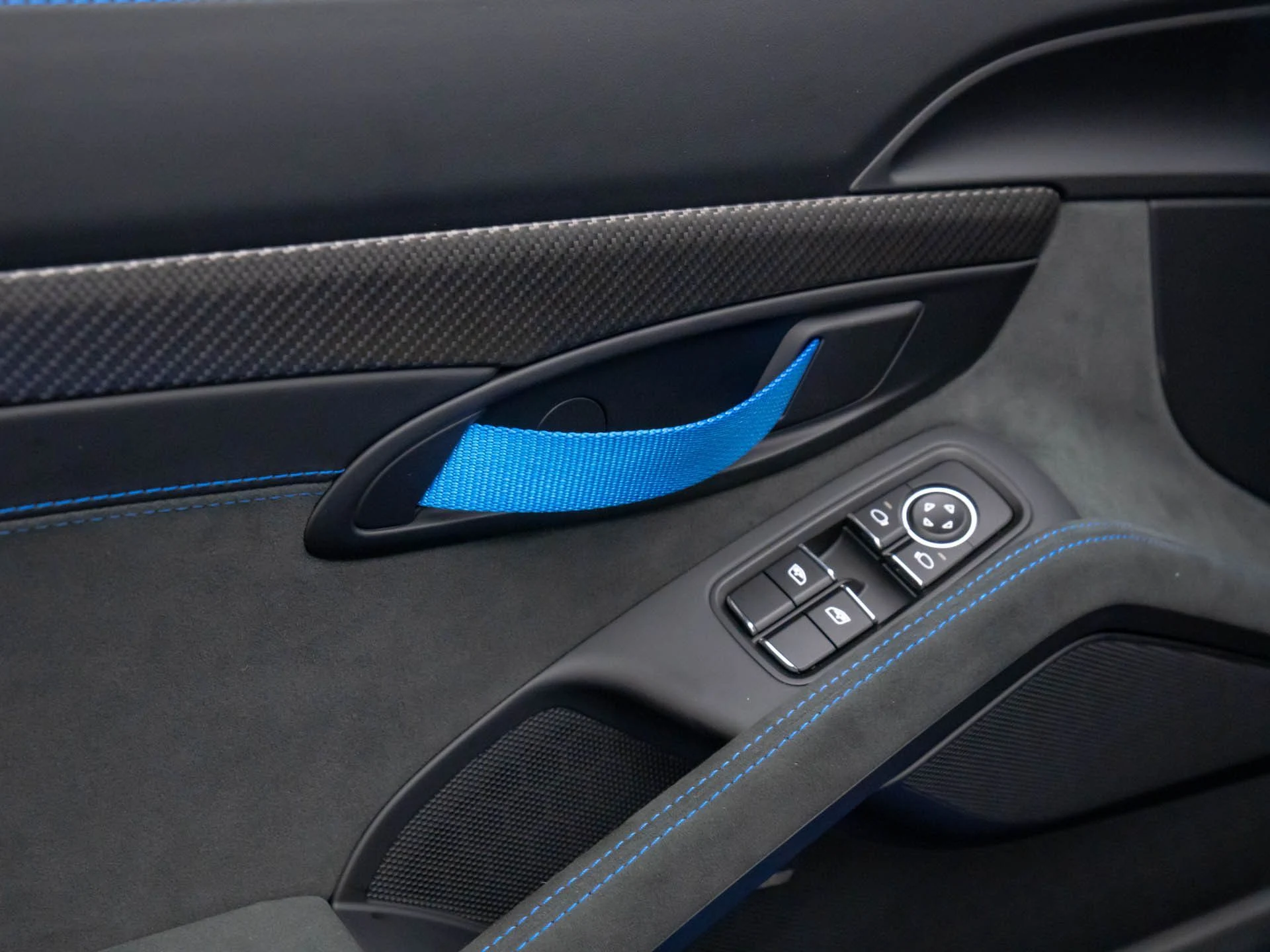 mph013_3594573210_bcd1baf6e55e1cea1d08289c5ff6d0f9x_f1dae3abd5