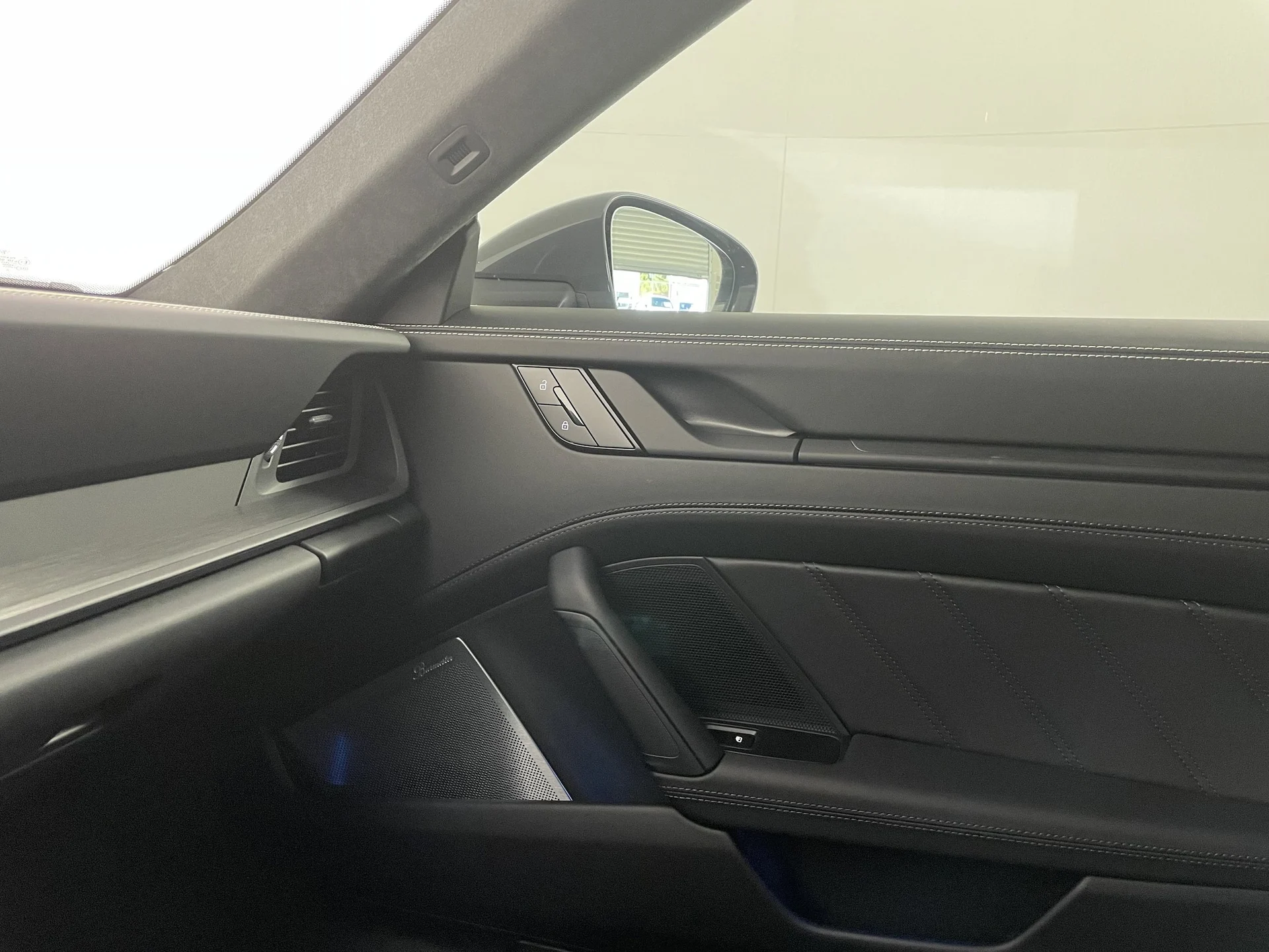 mph013_3599442873_a65f57f8cb06d01f0fa7bf8a6fe07faex_221ced107e