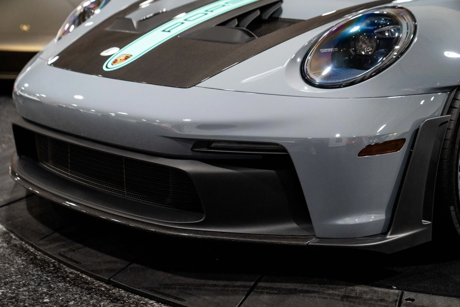 mph013_3601638735_Used_2024_Porsche_911_GT_3_RS_Arctic_Grey_Weissach_Package_1768063548_dc496074d2