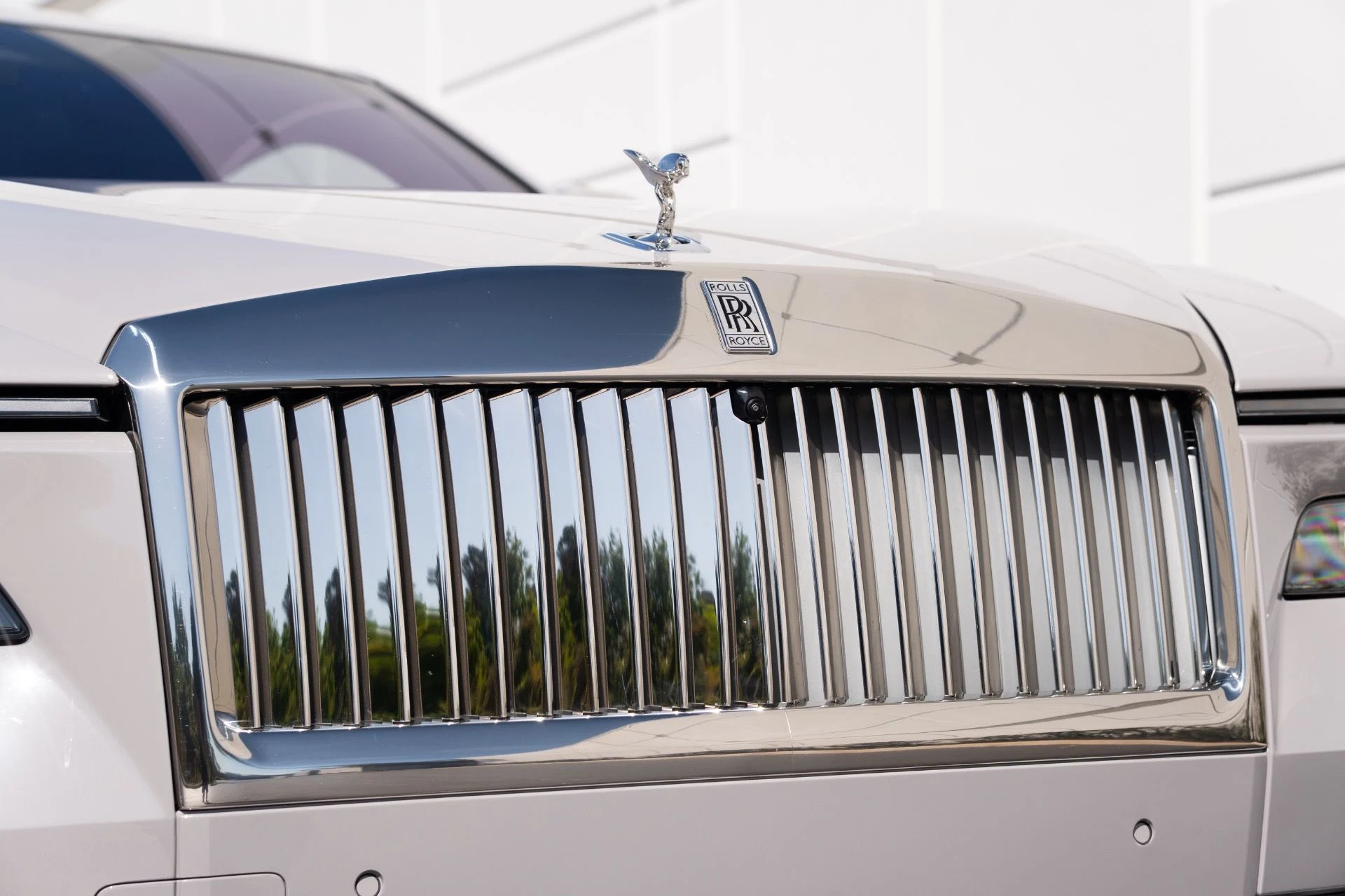 mph013_3613983189_Used_2024_Rolls_Royce_Spectre_1772250917_3639229caf