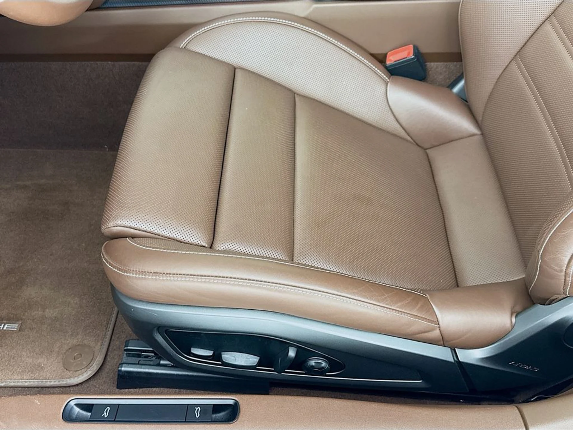 mph013_3615428206_41ab031952fb28934f13363dee614f3ex_3a33ff4c08