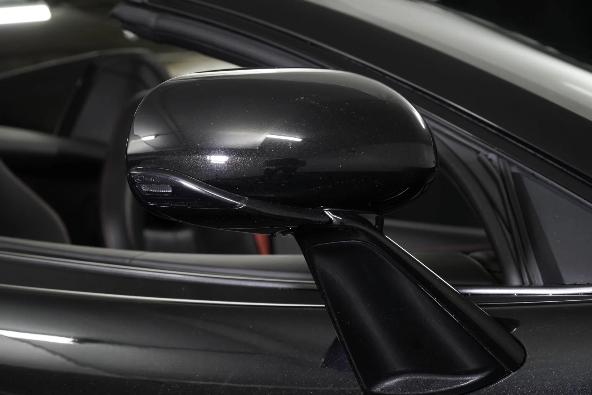 mph013_3618374949_Used_2019_Mc_Laren_570_S_1765307043_fb4a097547