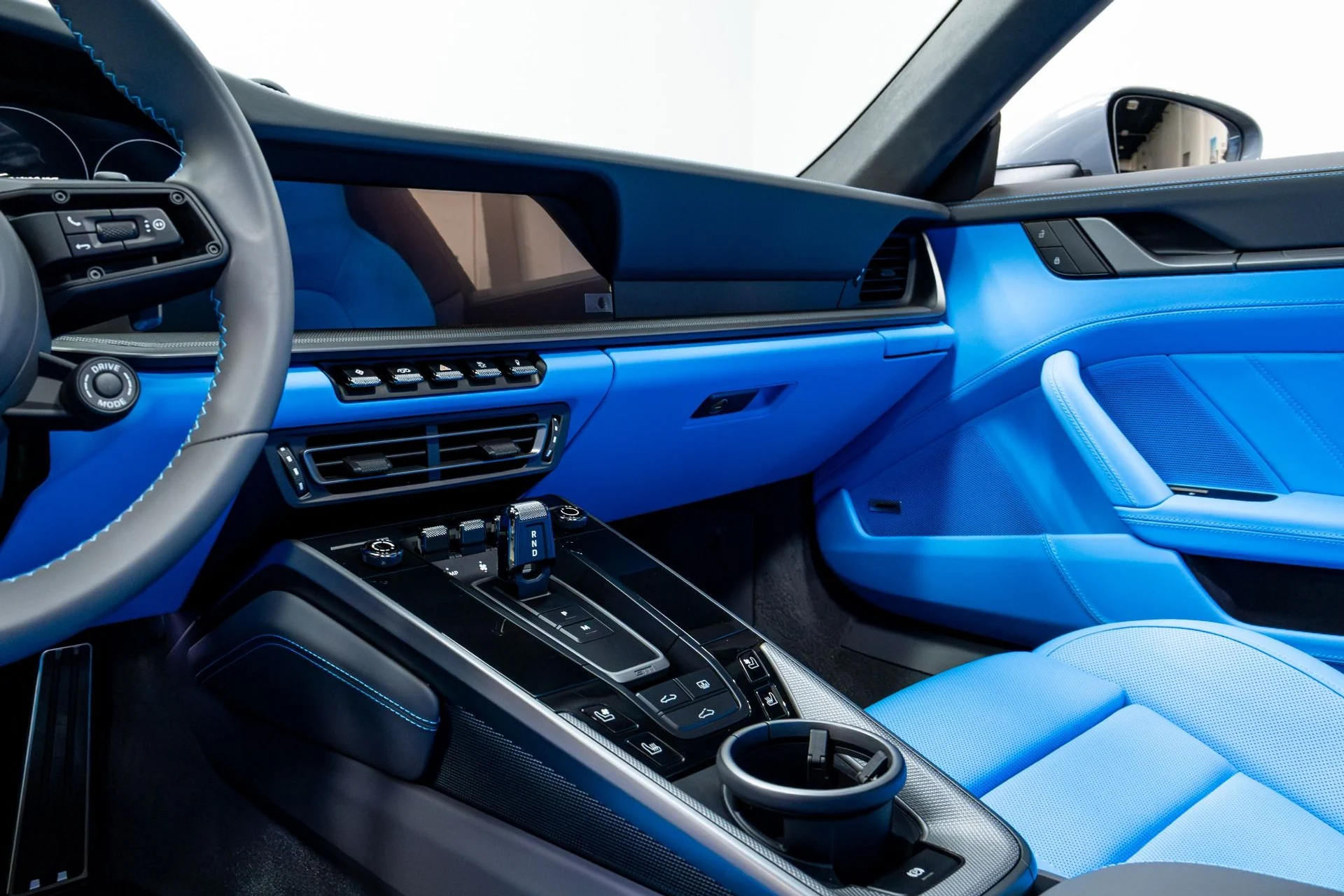 mph013_3637735070_Used_2024_Porsche_911_1774039779_b89afb6ca0