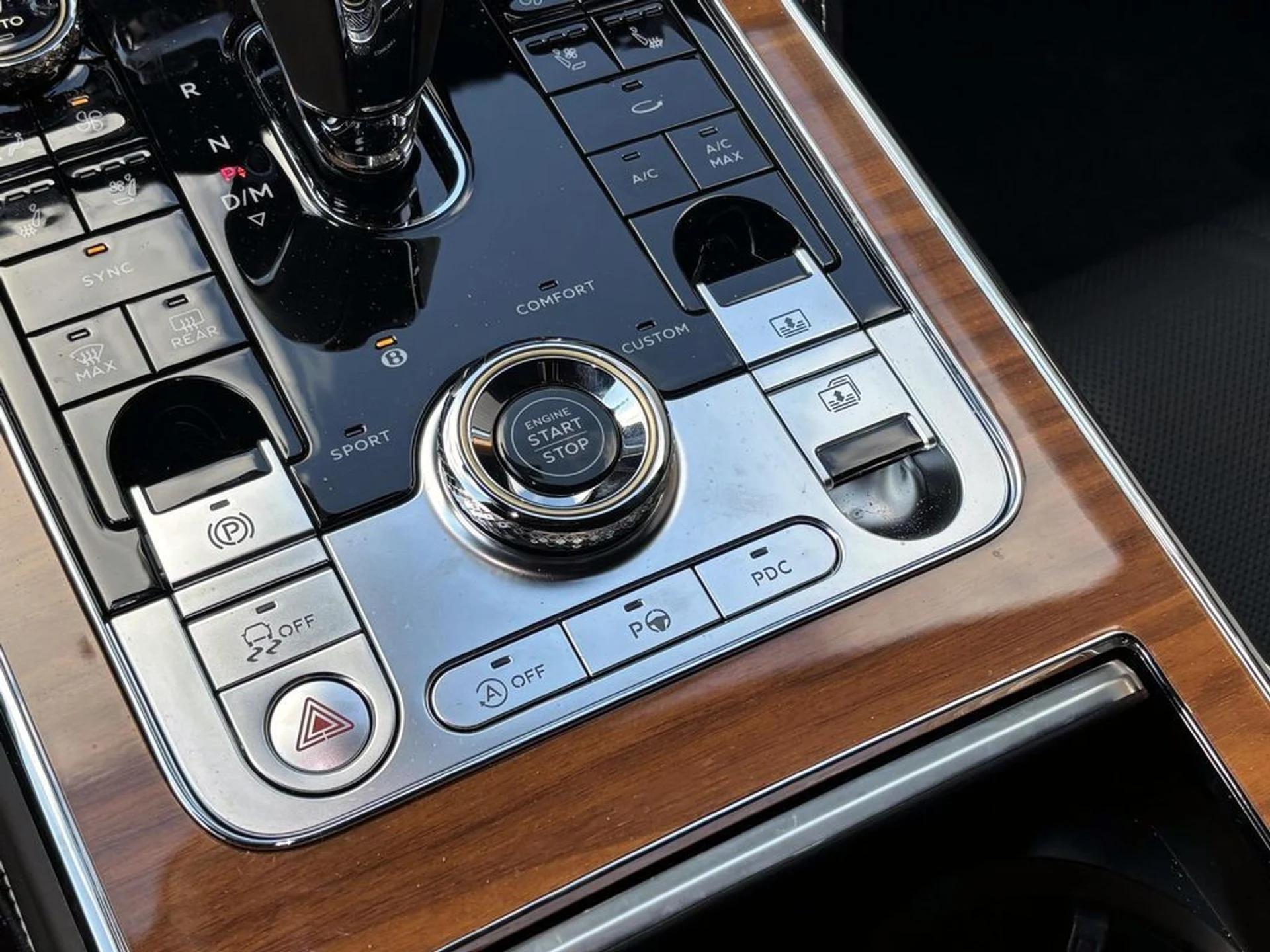 mph013_3642279998_83b1adadb0455ad9bae206c63cfc0ca1x_110894463a