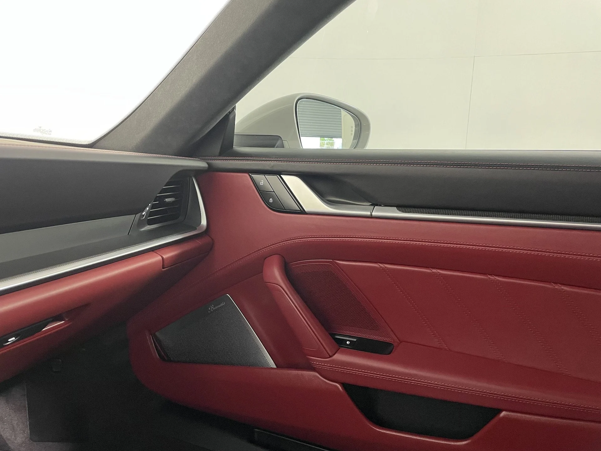 mph013_3642348620_d0a47ca88cad192003837467429bef79x_a7d5aae896