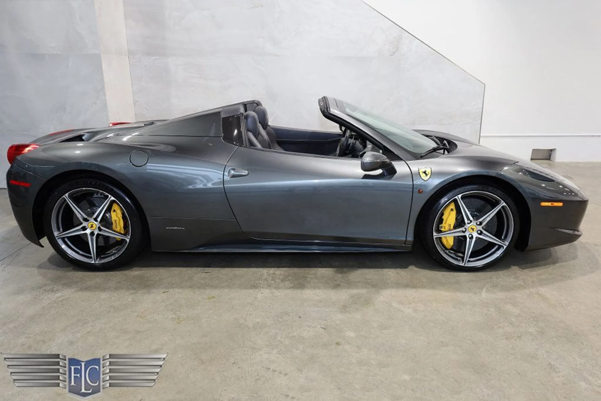 mph013_3645205472_used_2013_ferrari_458_italia_2drconvertible_9689_22957289_14_1024_818c856693