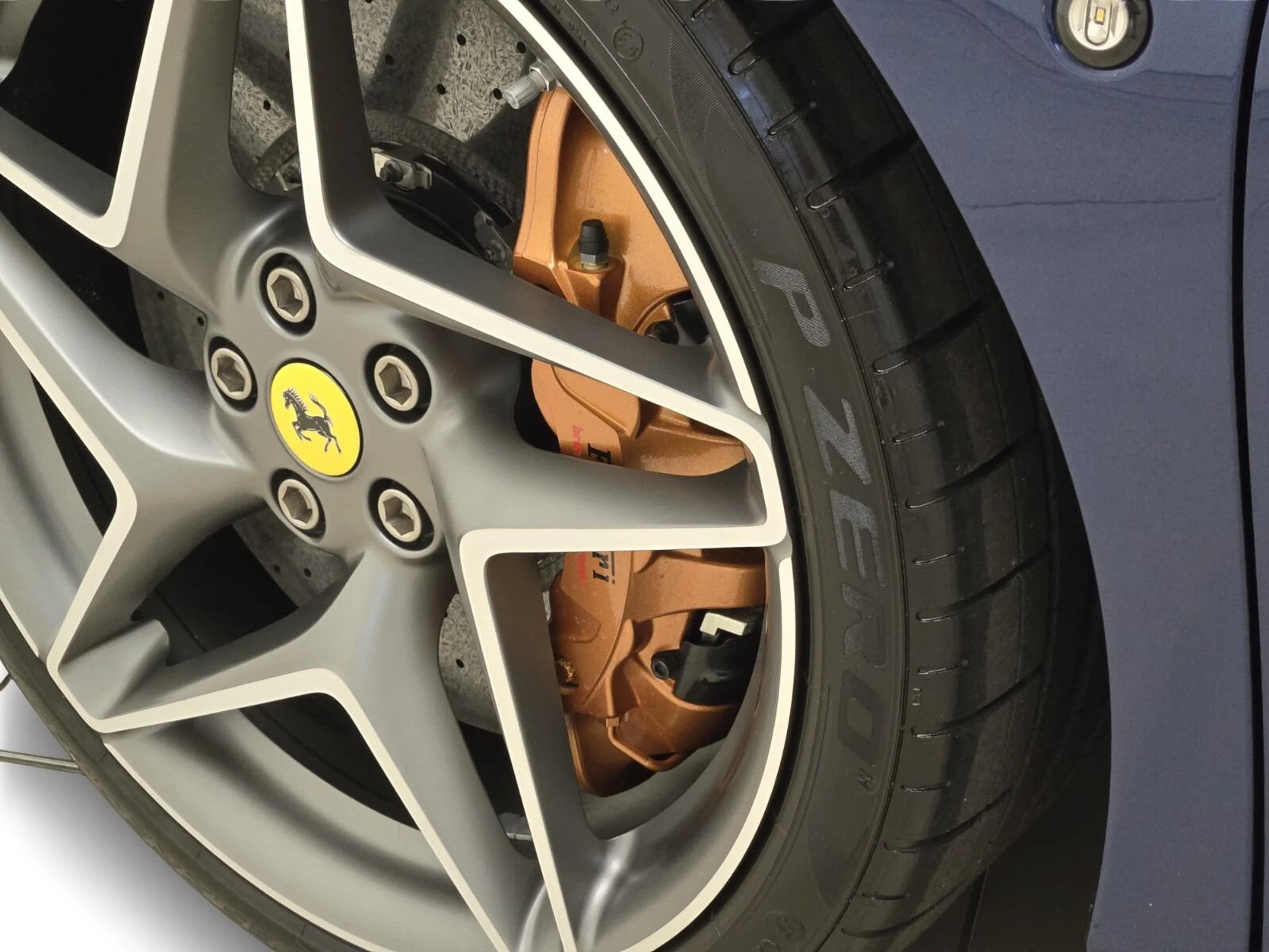 mph013_3645942954_Used_2022_Ferrari_F8_Spider_1769669354_cc1838e833