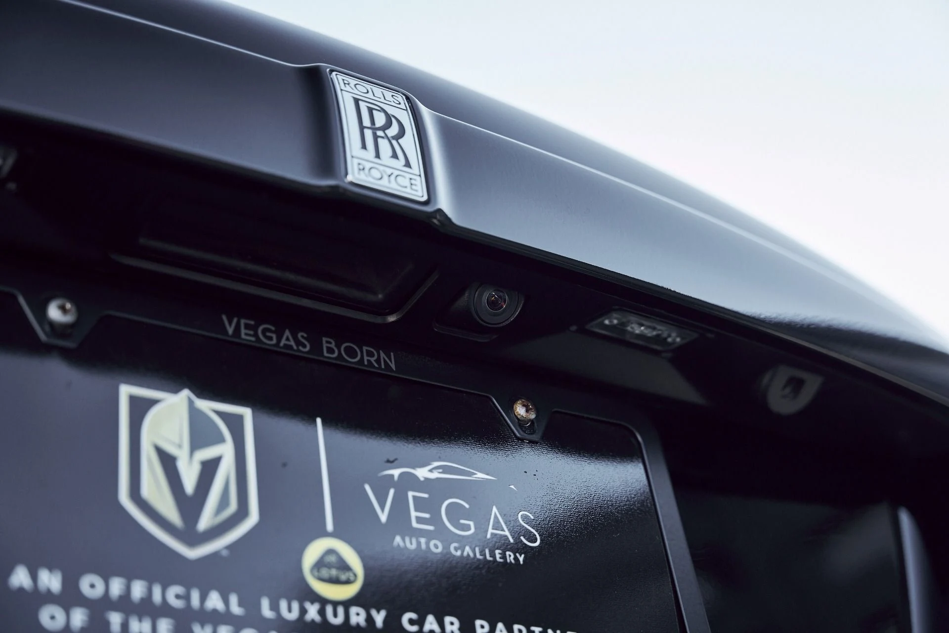 mph013_3651578142_Used_2015_Rolls_Royce_Wraith_Base_1767063488_4c6fa30de2