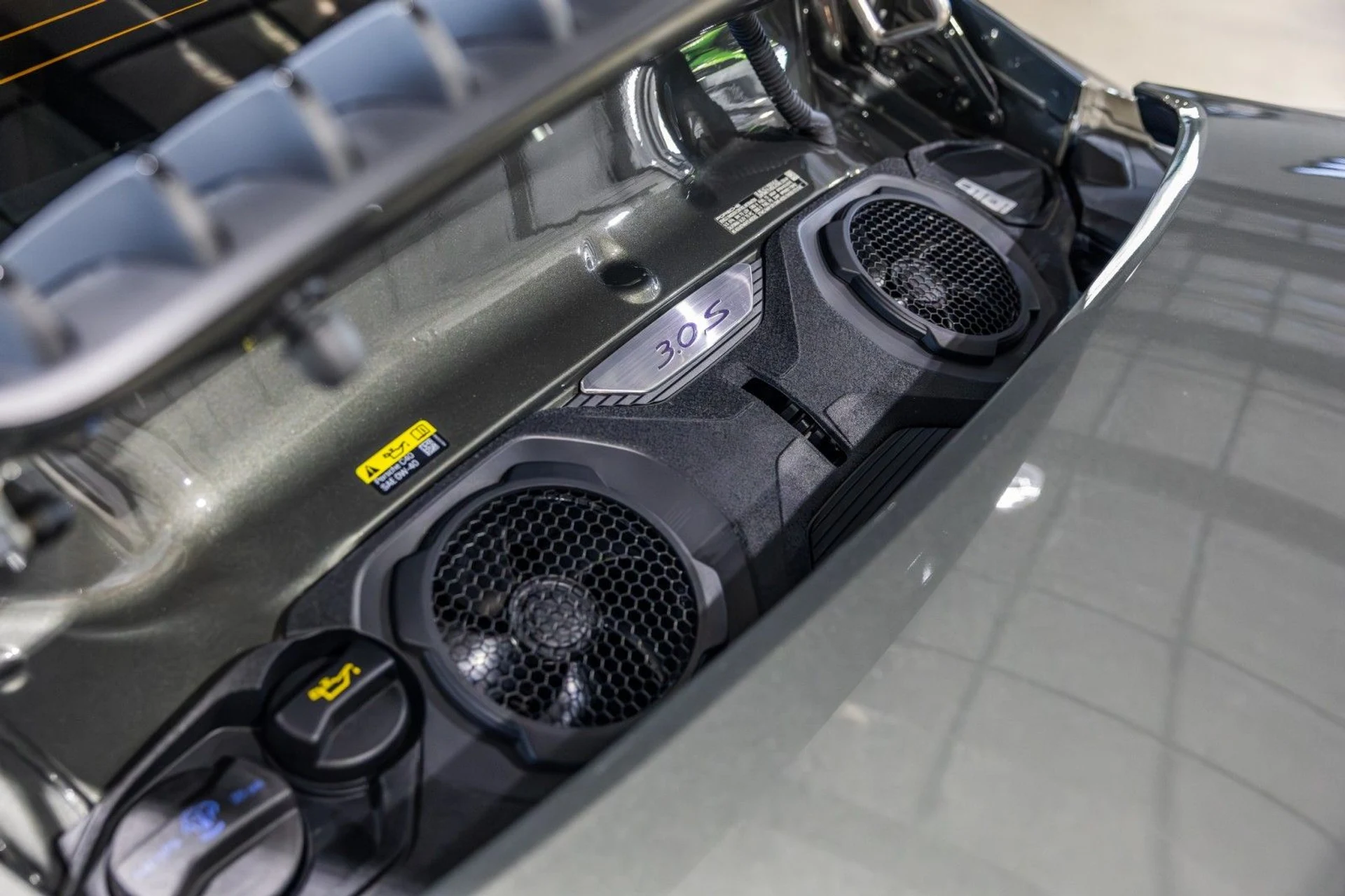 mph013_3652911824_2w_0695214d24