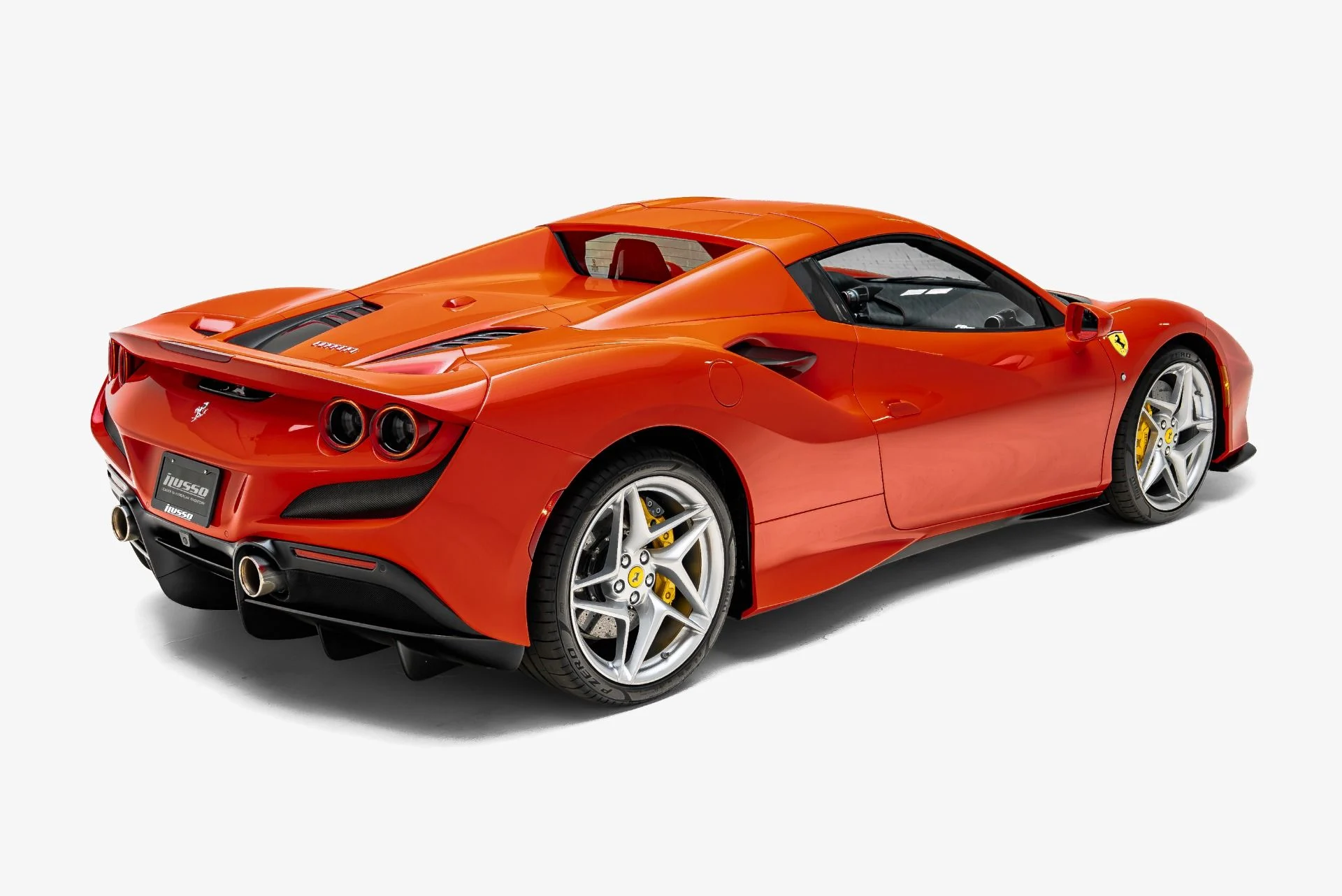 mph013_3655979364_Used_2022_Ferrari_F8_Spider_1785267045_a6edad272e