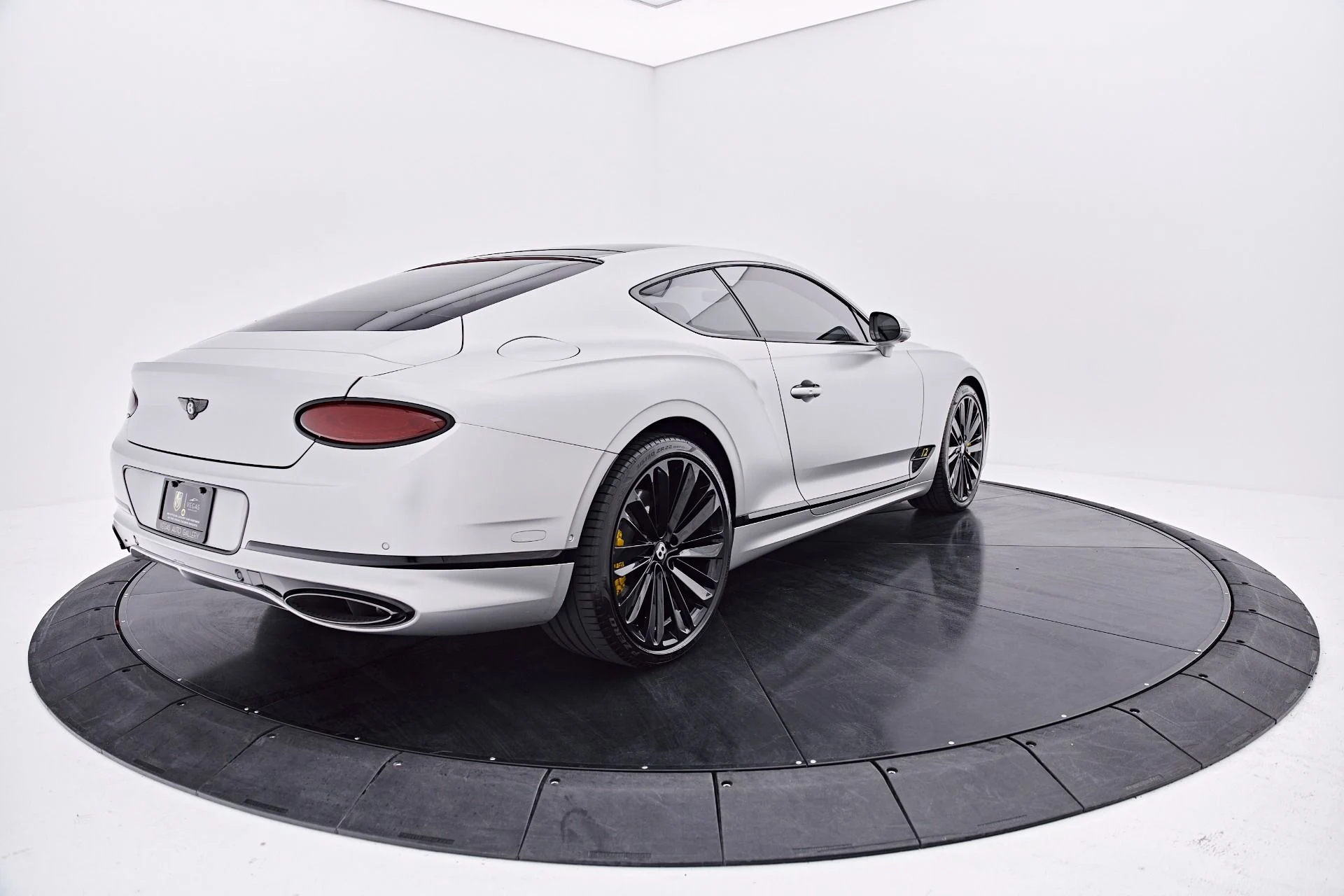 mph013_3660733449_Used_2024_Bentley_Continental_GT_Speed_1786670935_e656417c69