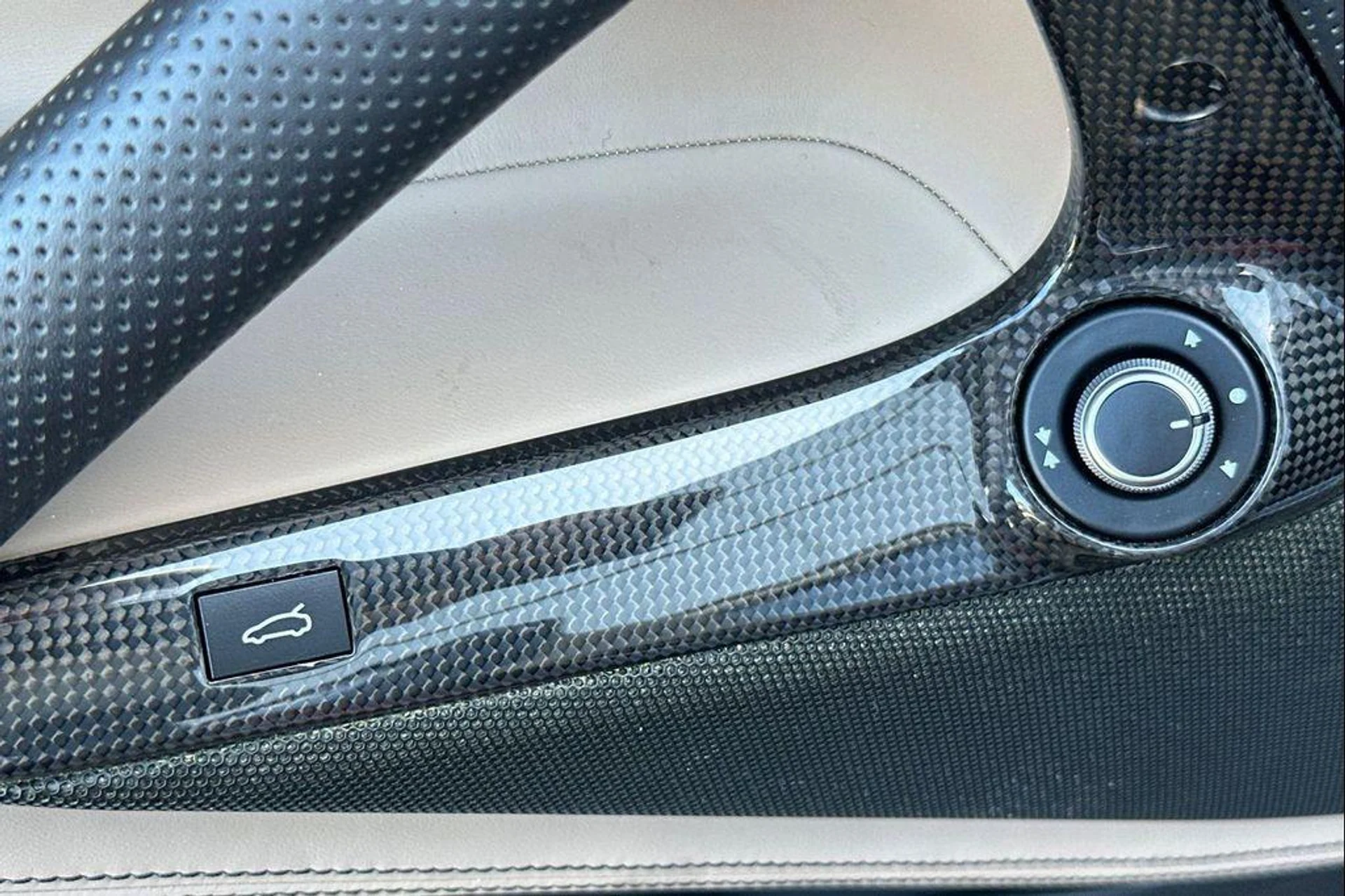 mph013_3663630338_fx5f_Bggo_V_T_Ch_Wnvnb_W5lp_IJ_7ho_529ada38cb