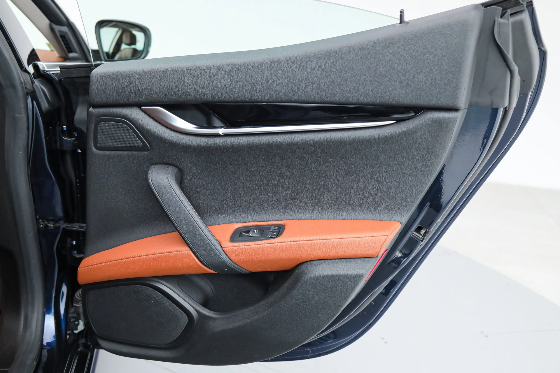 mph013_3664994078_63cfba27a49c60ff0b7f9260dd6b114a_2b4cf4f7db