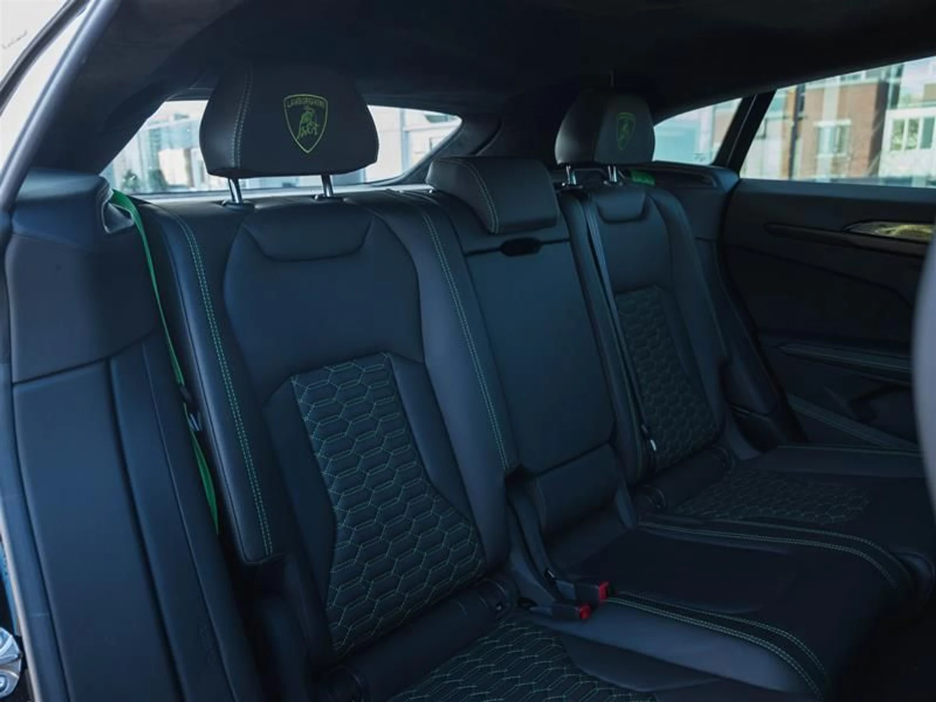 mph013_366596289_iqxirivy_f10582f702