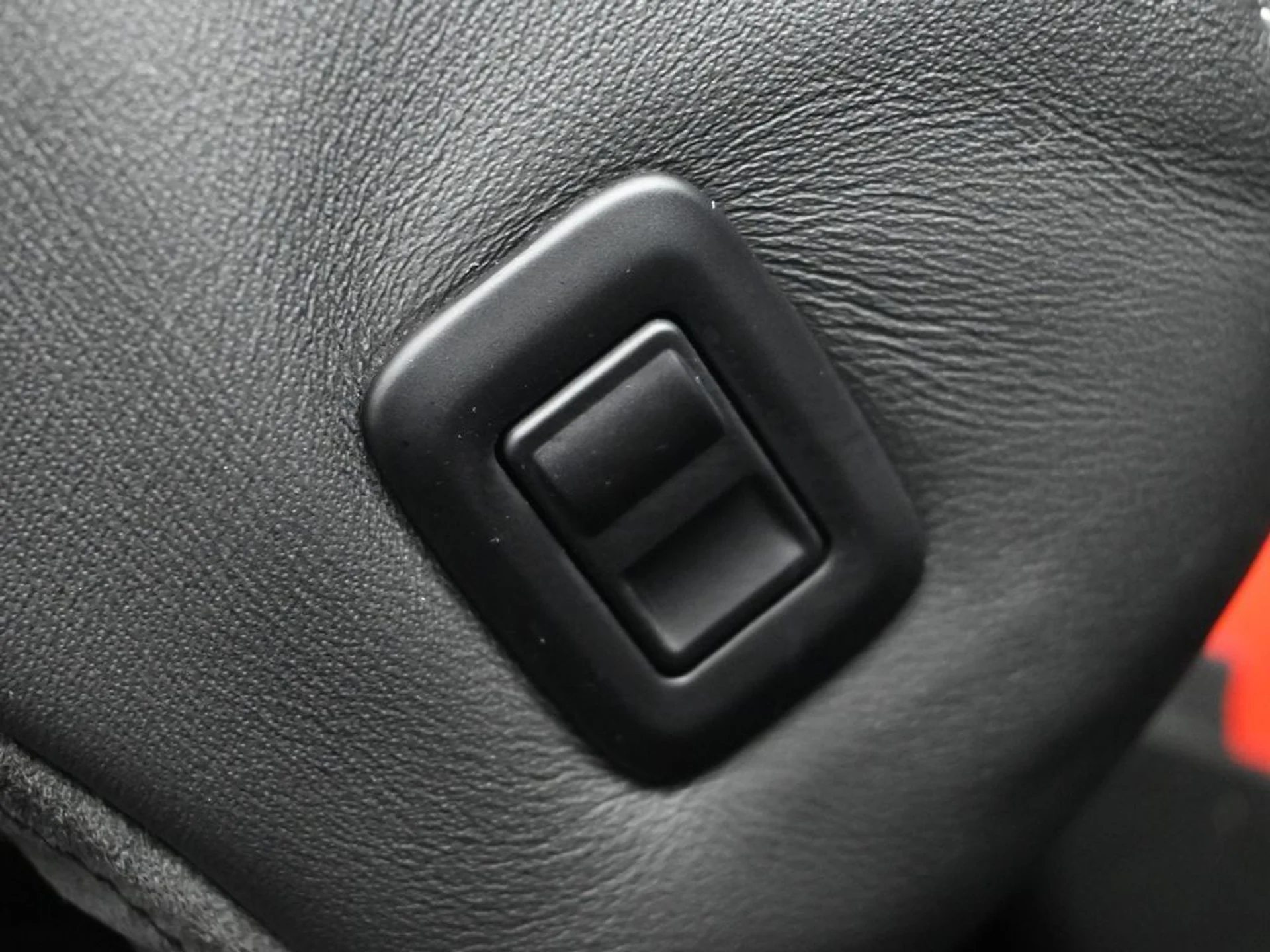 mph013_367249411_240dd372f8afb9a0f0b77b0fbb99226ax_2cf004b715