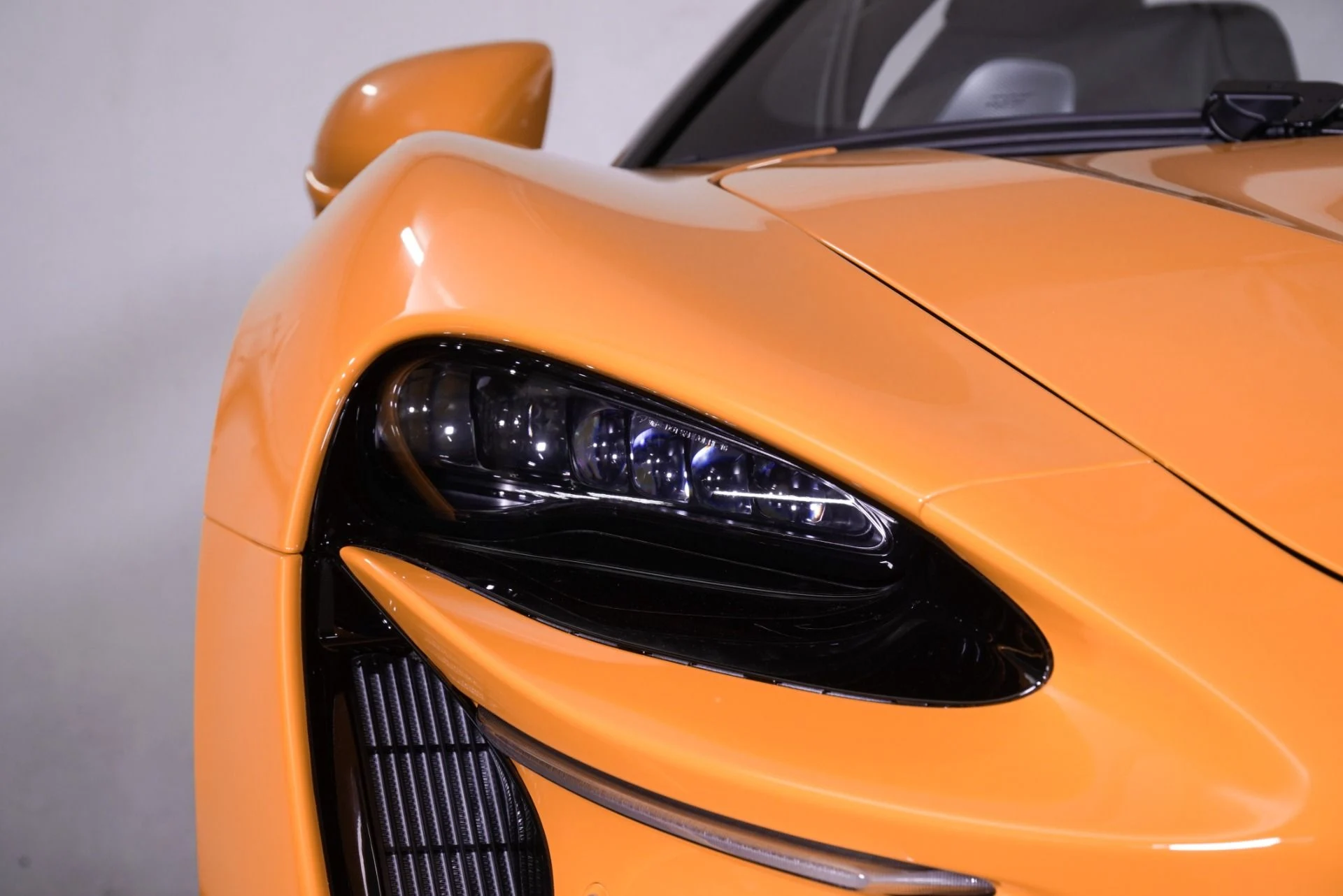 mph013_3680132863_New_2026_Mc_Laren_Artura_Spider_1762443727_ea0b897103