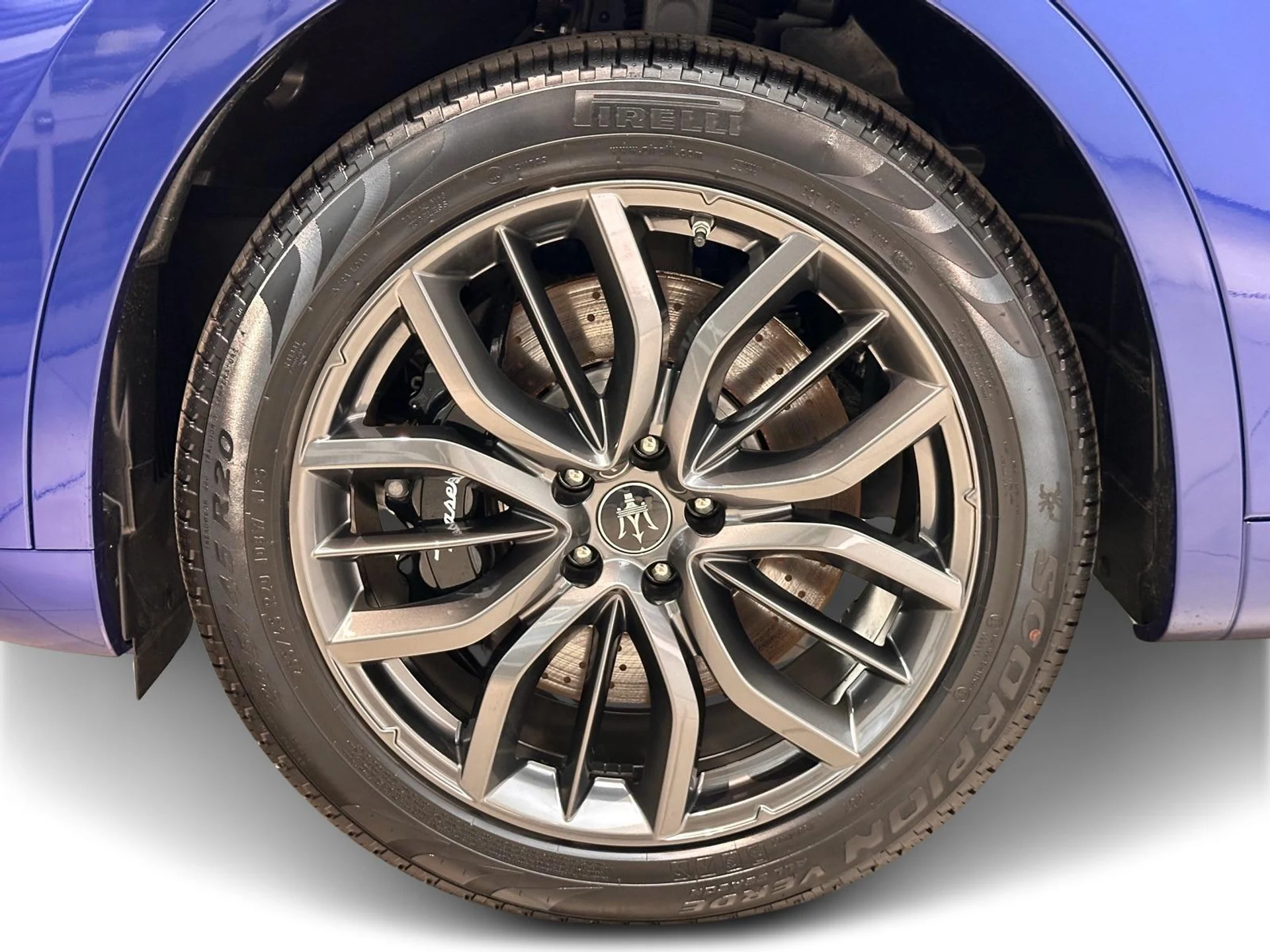 mph013_3680406839_New_2024_Maserati_Levante_GT_1753160749_6bc49ff206