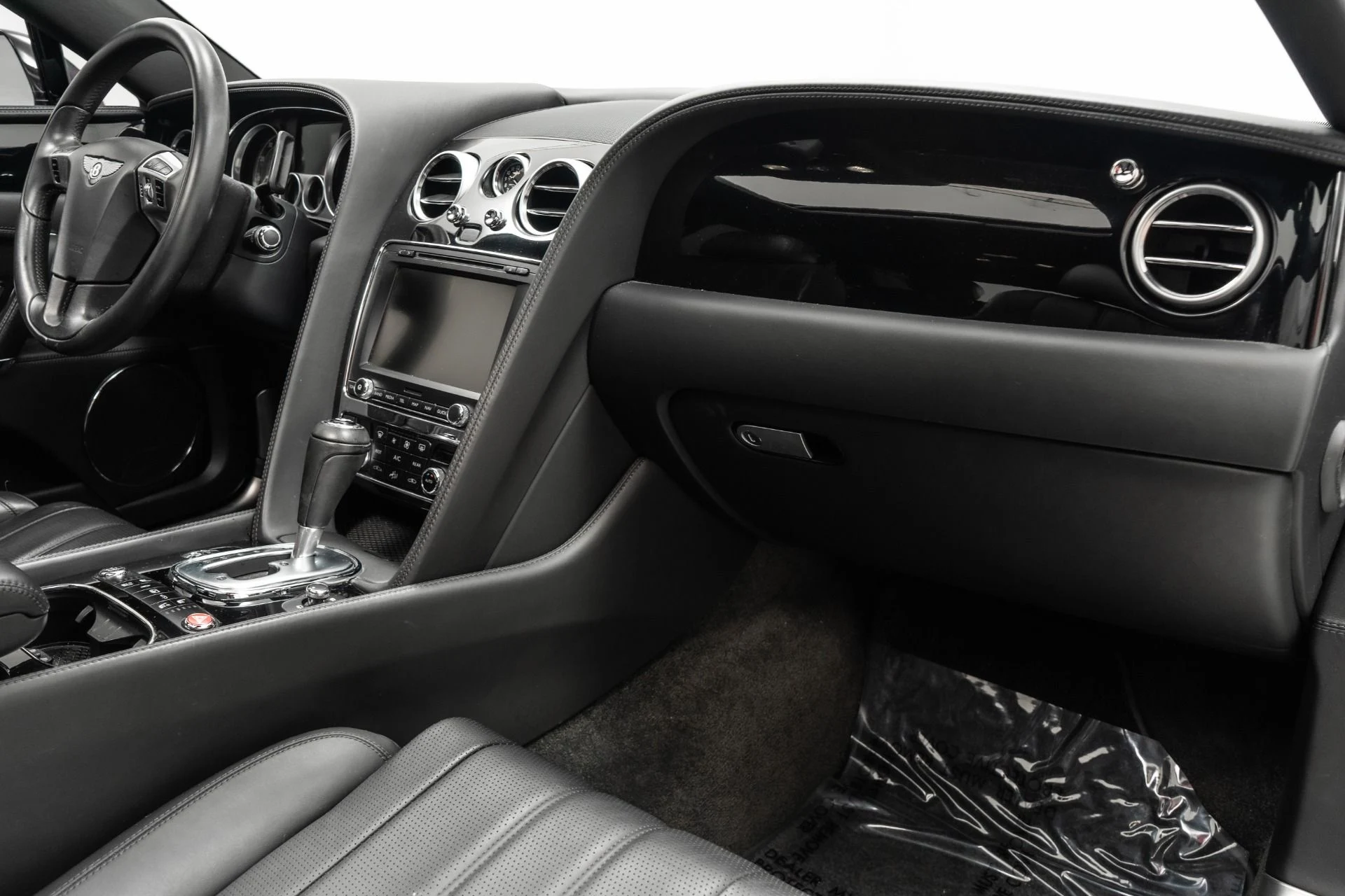 mph013_368440952_Used_2015_Bentley_Flying_Spur_W12_1759873235_47b2ca074f