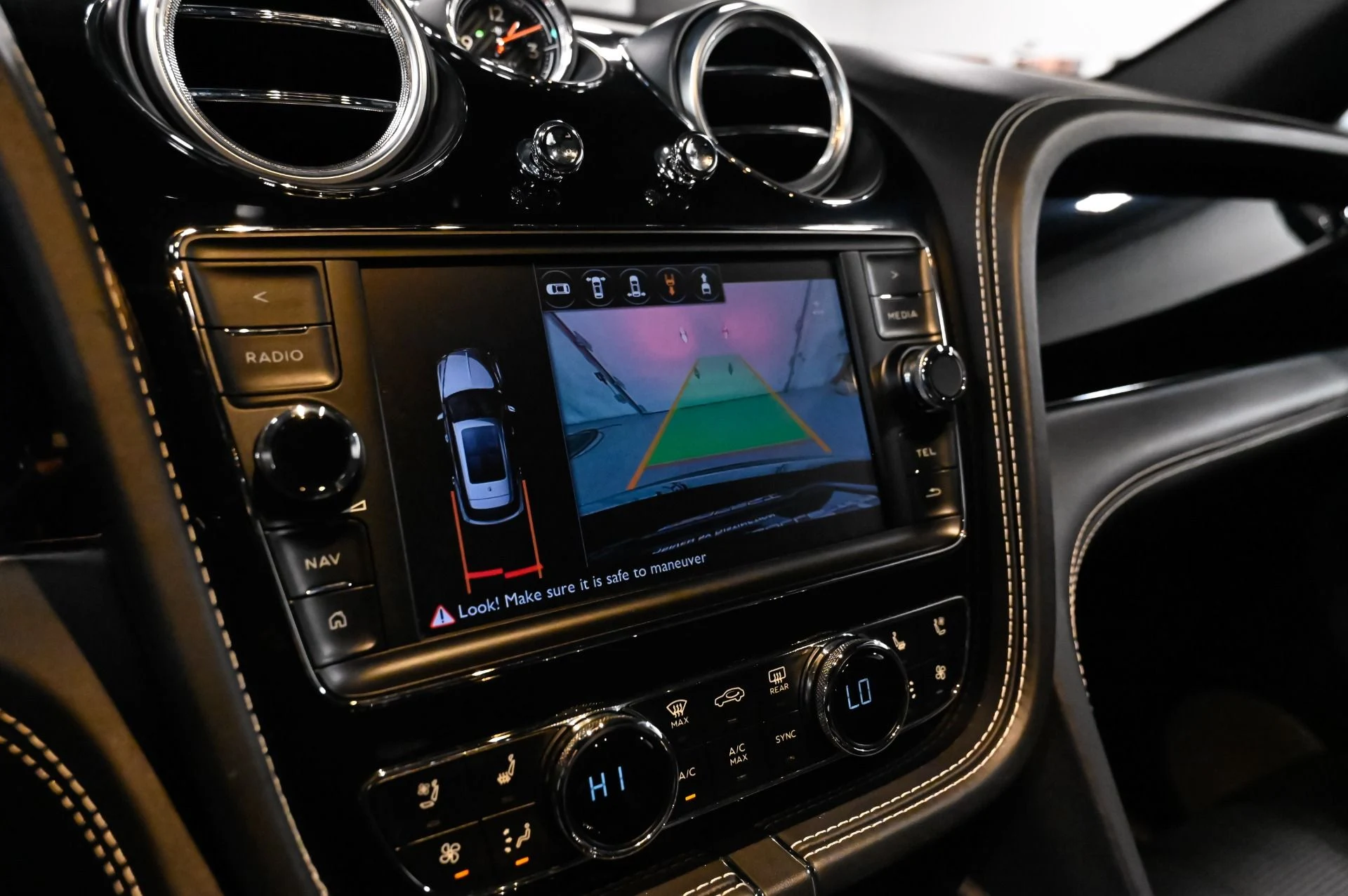 mph013_3688749845_Used_2017_Bentley_Bentayga_W12_1791395440_e3dab666fe