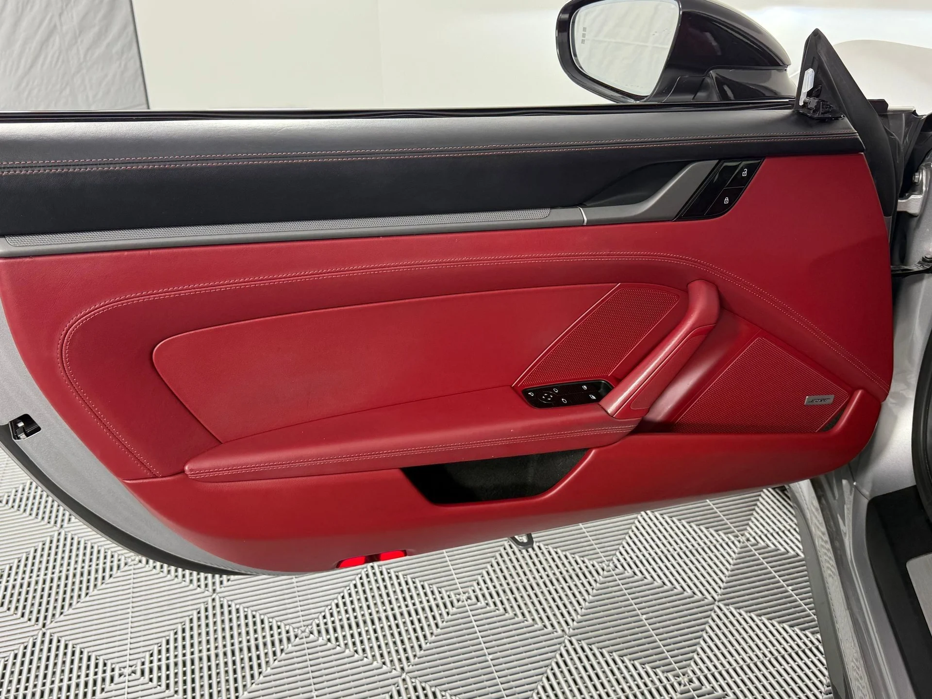 mph013_3691964473_0d776341ed5f9c932cd35c2ff747420ax_ae79b58778