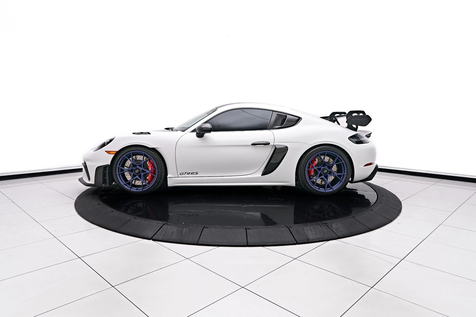 mph013_3699059541_Used_2025_Porsche_718_Cayman_GT_4_RS_1754674090_2e6f064135