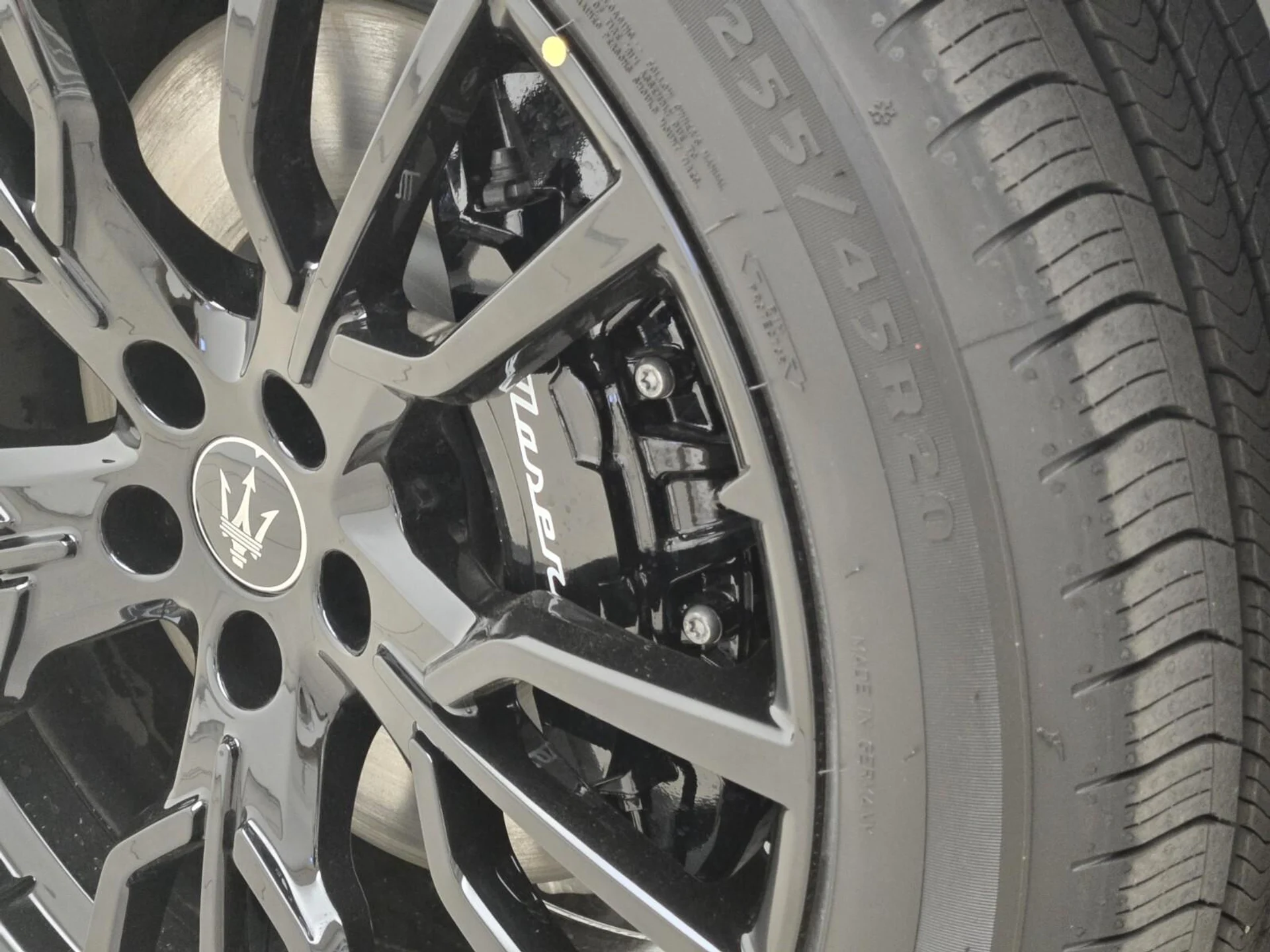 mph013_3699943292_New_2025_Maserati_Grecale_Modena_1753162112_14bf098189