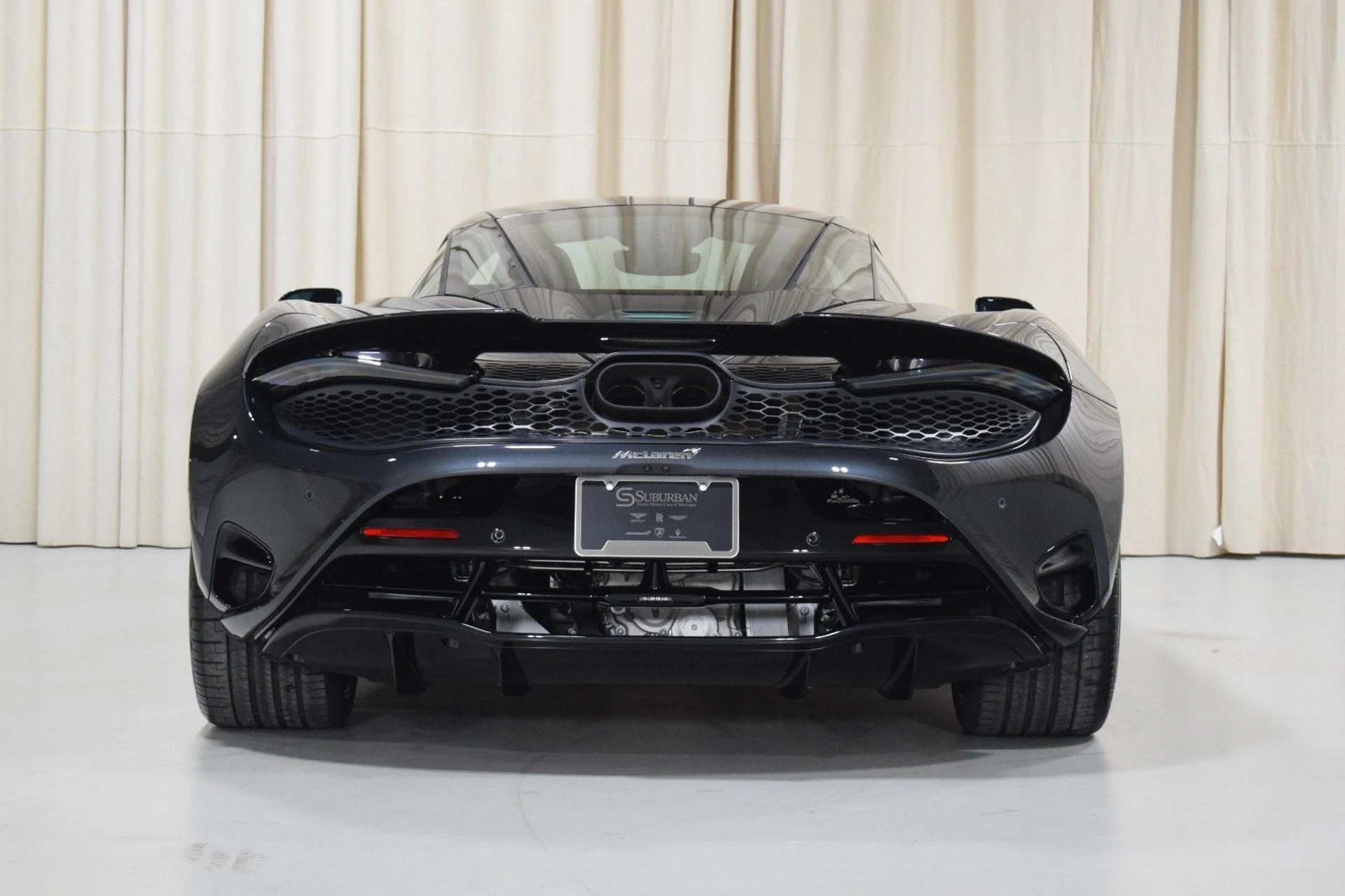 mph013_3700220966_648b9979ed98ba5e50d1681506412f5fx_f9f9869d9e