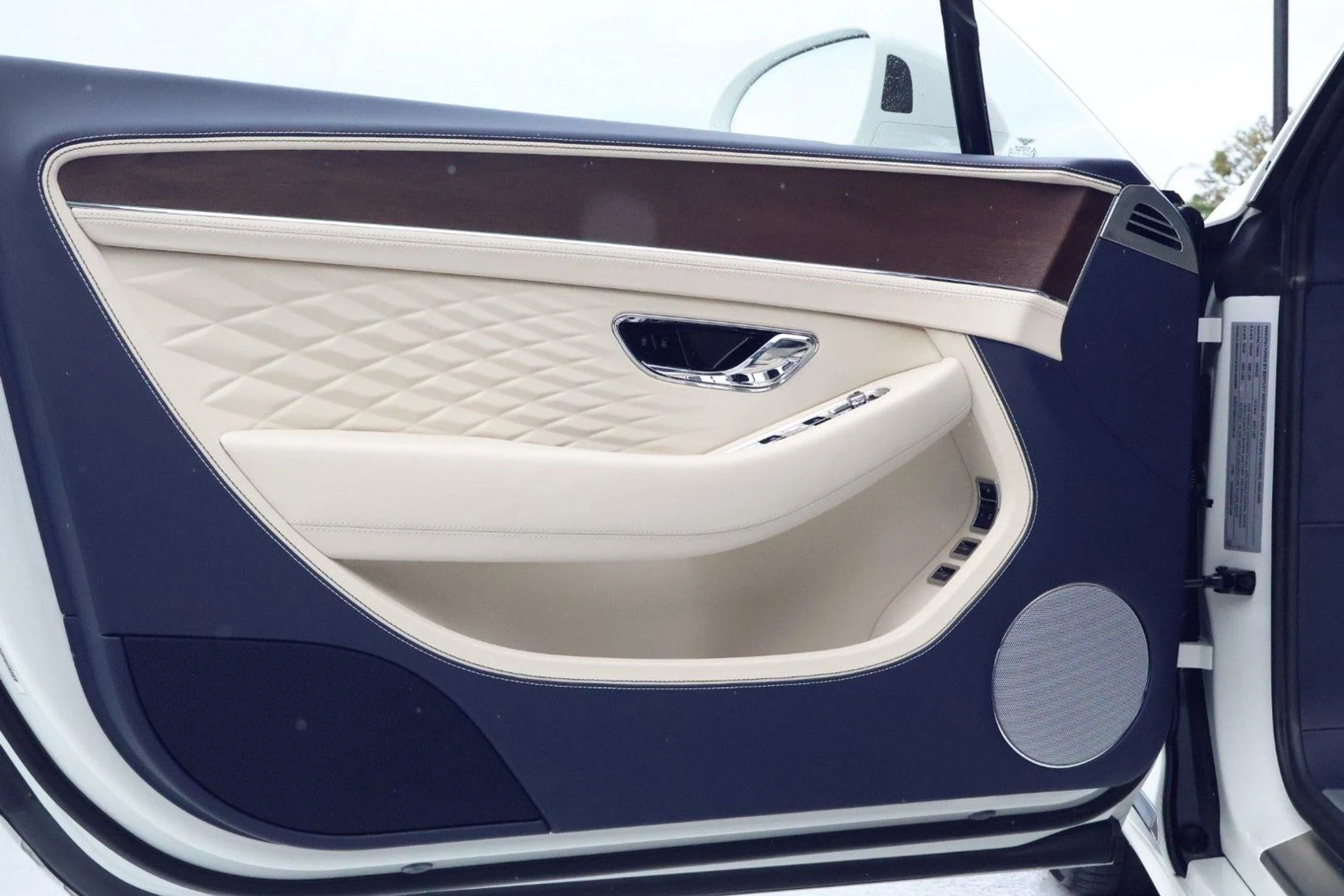 mph013_370429418_95fa9ddf76b3c8ea277a42c1a99b466dx_ba53ede4f1