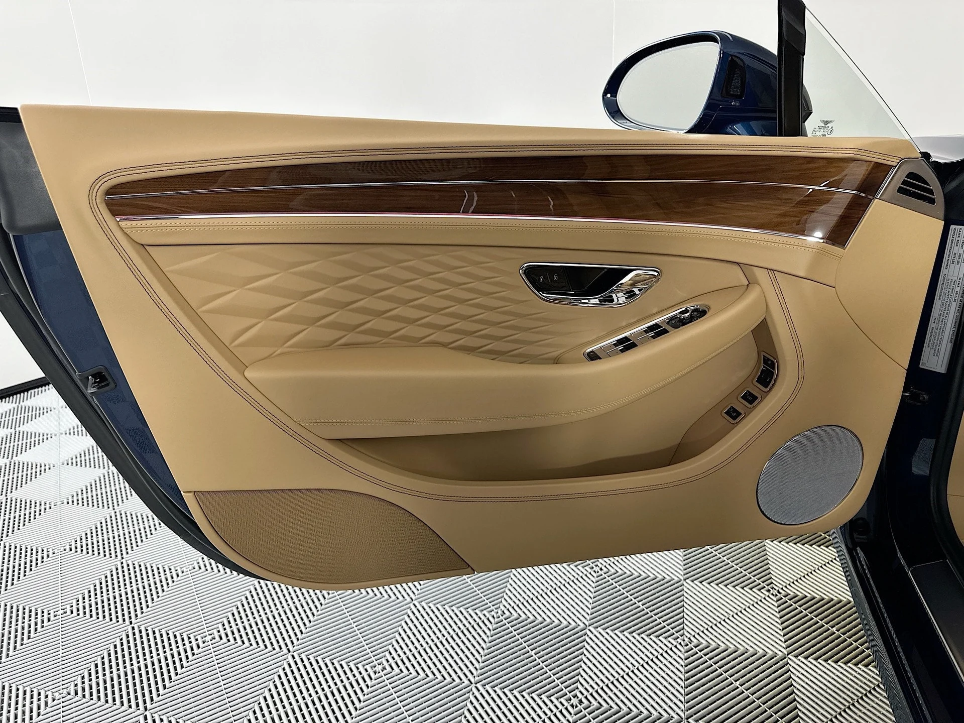 mph013_3704533142_14_af022452fa