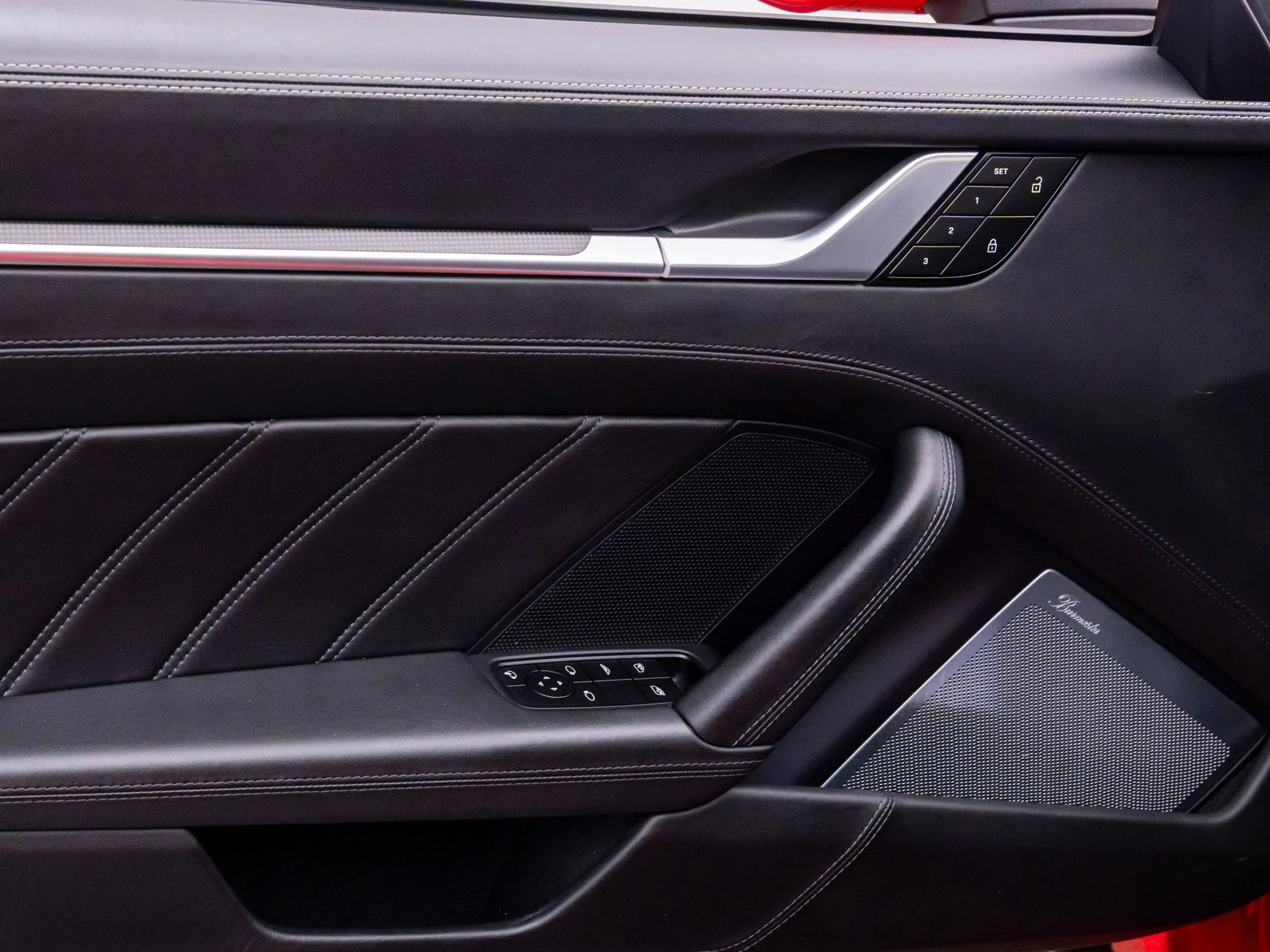 mph013_3706229879_ddaaf750946d295073118233fa1dc333x_66607a5097