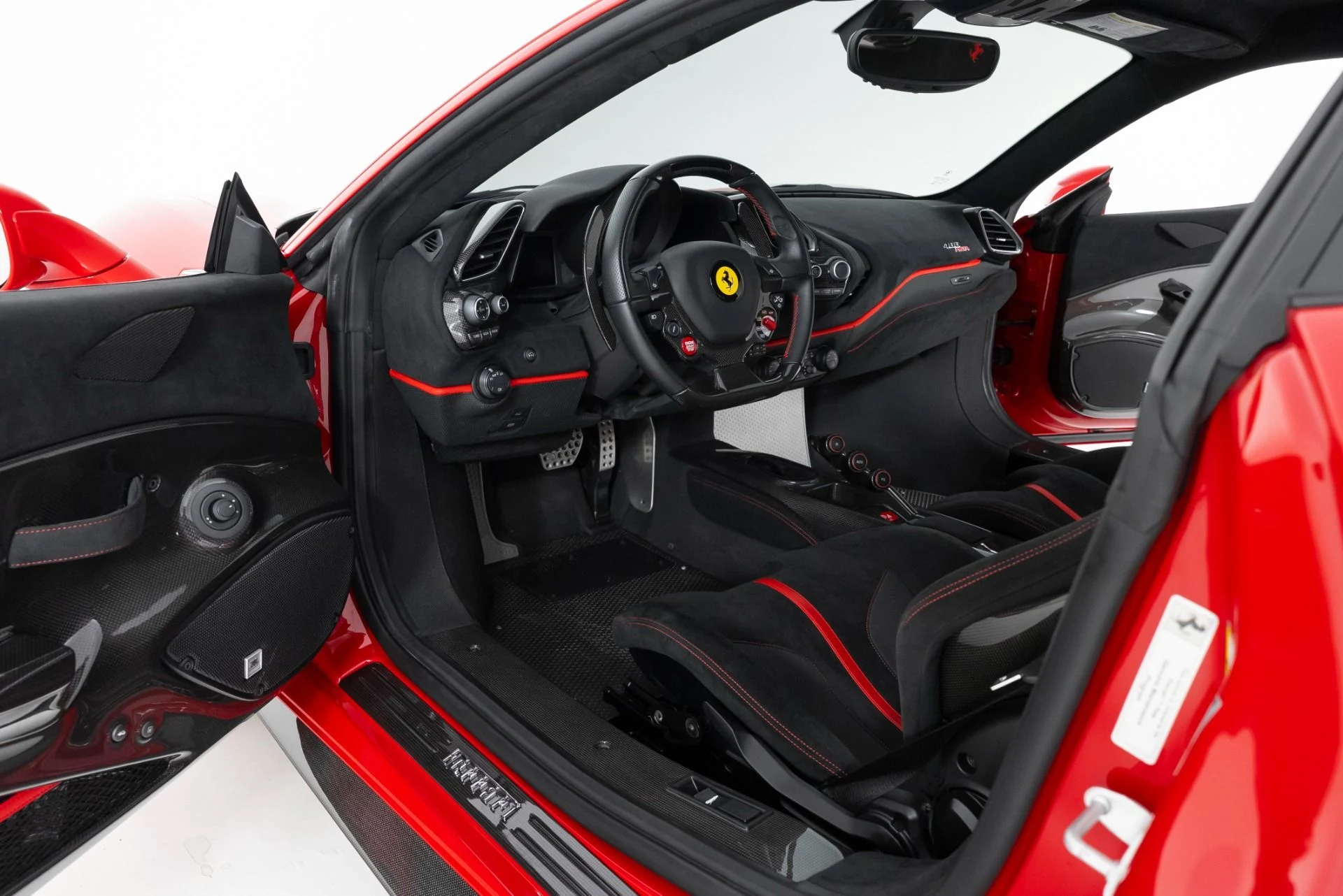 mph013_371106532_Used_2019_Ferrari_488_Pista_1760379304_1d3a6862a7