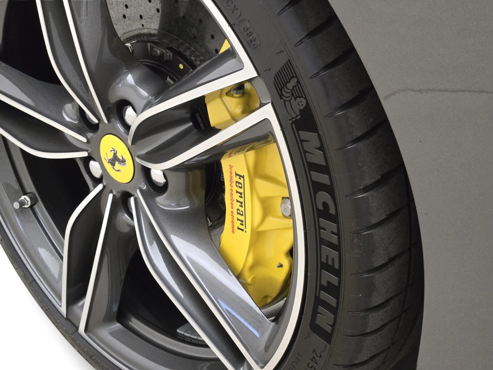 mph013_3714048434_Used_2024_Ferrari_Roma_1770706214_d19be3b981