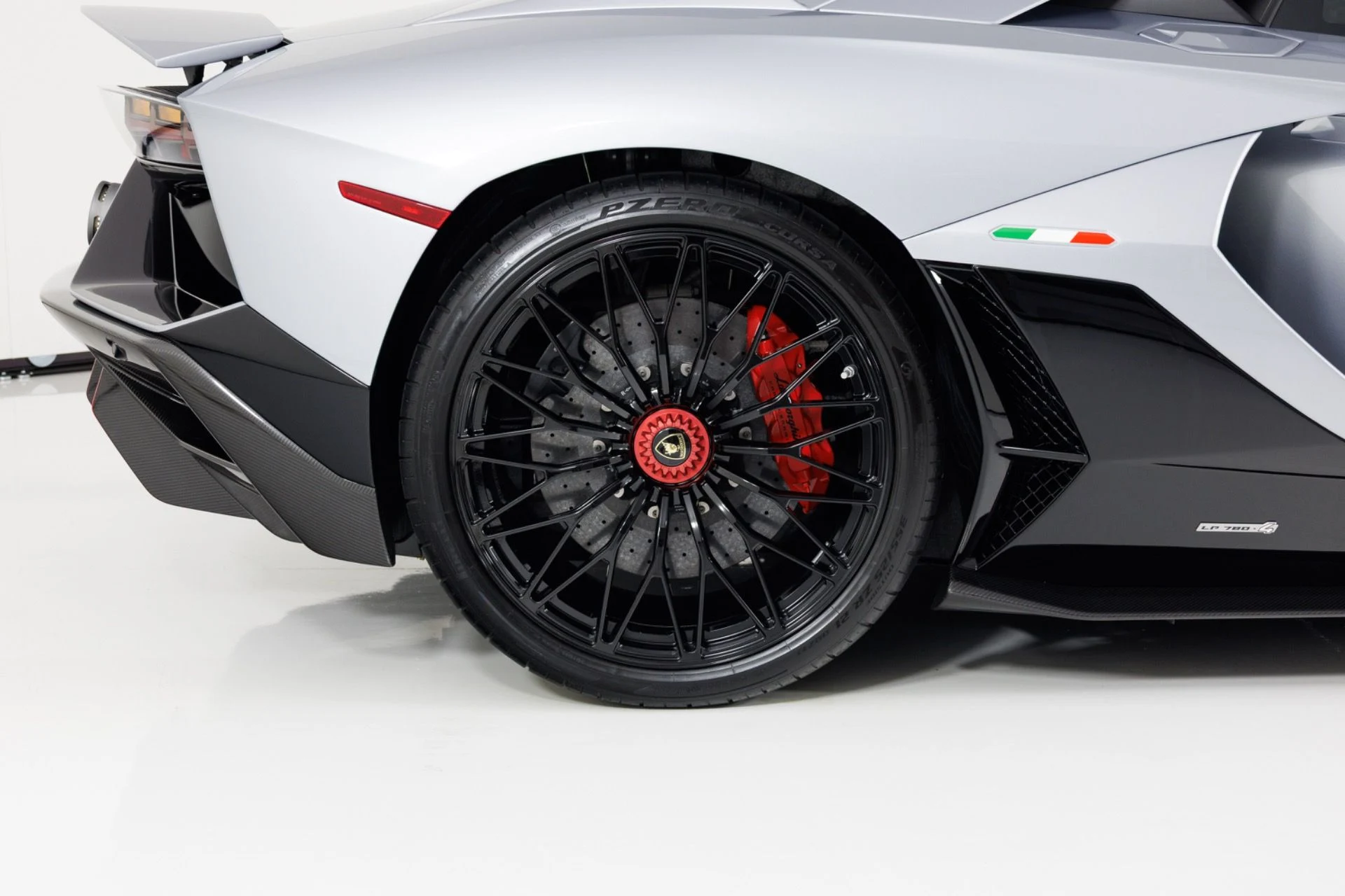 mph013_3726235622_Used_2022_Lamborghini_Aventador_LP_780_4_Ultimae_1784925942_c6807ceb84