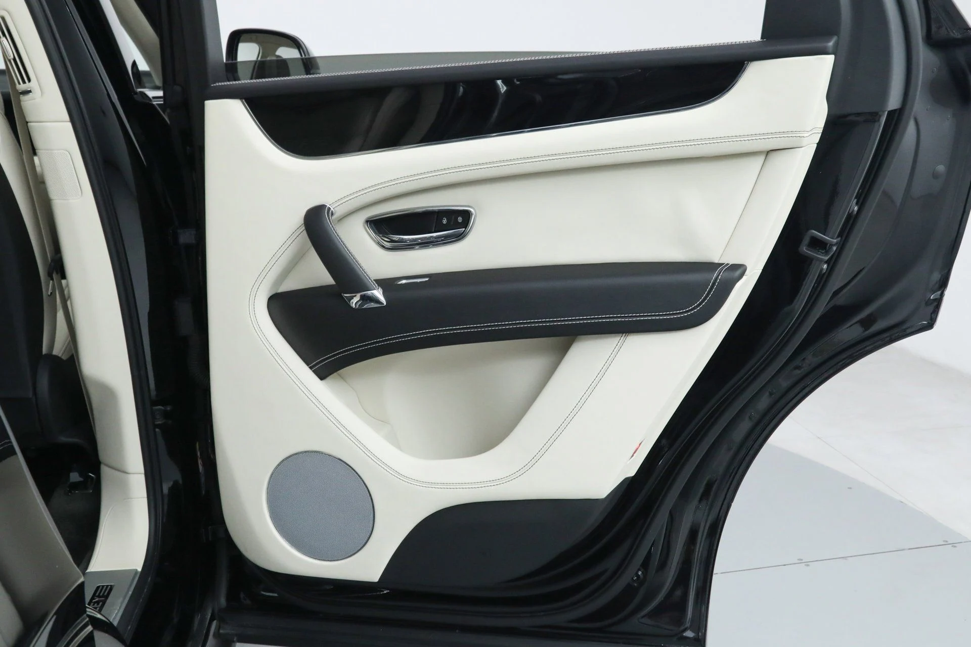 mph013_3729063169_32606616ac71901858da7c1d61ffdc13_2016c711b9