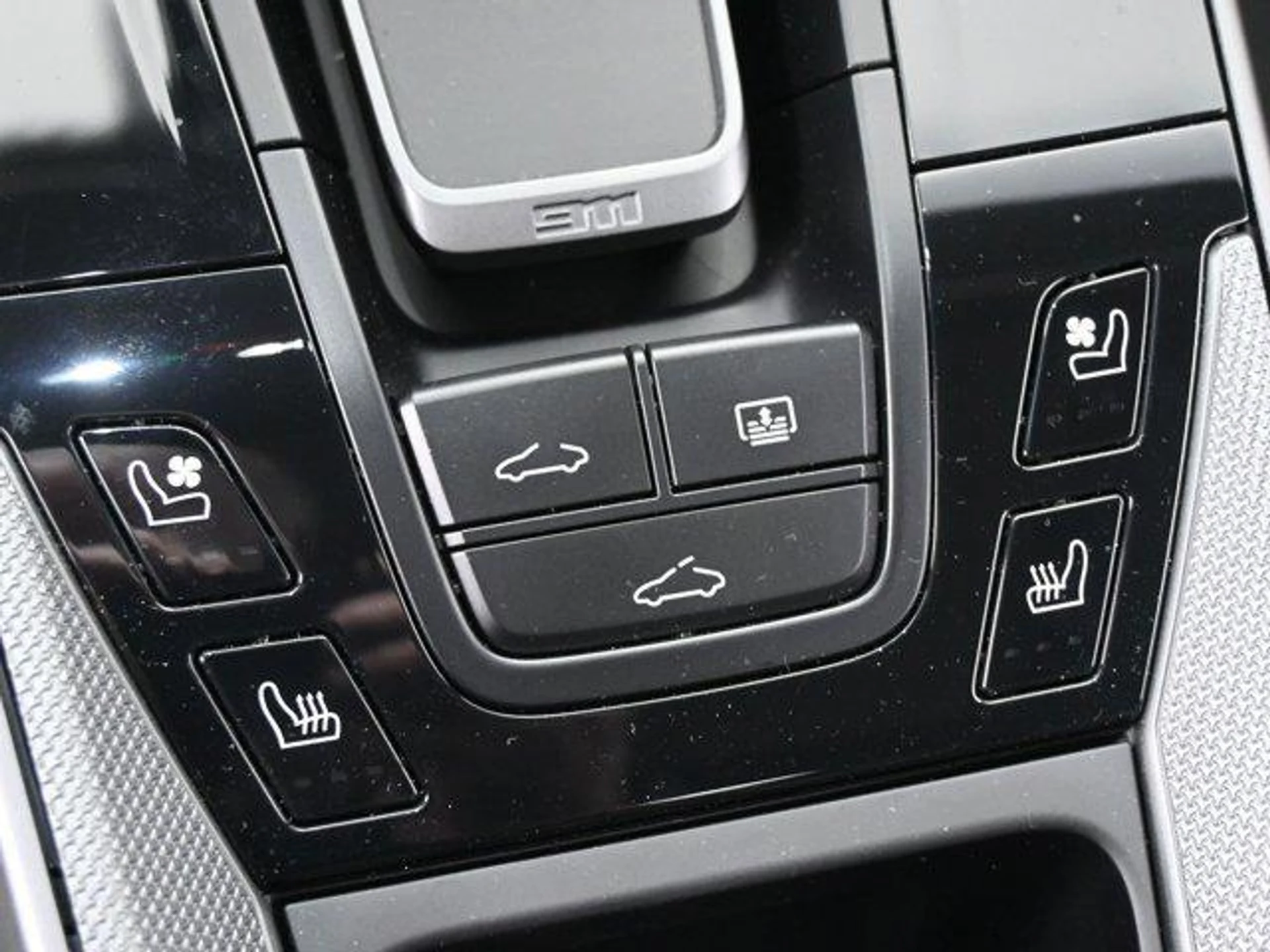 mph013_3729743075_Ajufq1_PF_Si7hou_F_Ky_RHU_3_J_DM_ffe2807d22