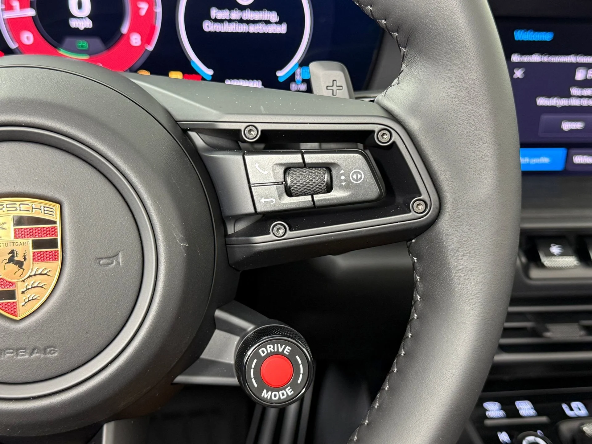 mph013_3732202505_767f52a149e6e64e5ddbeba9d2d61bf8x_203968d4f0