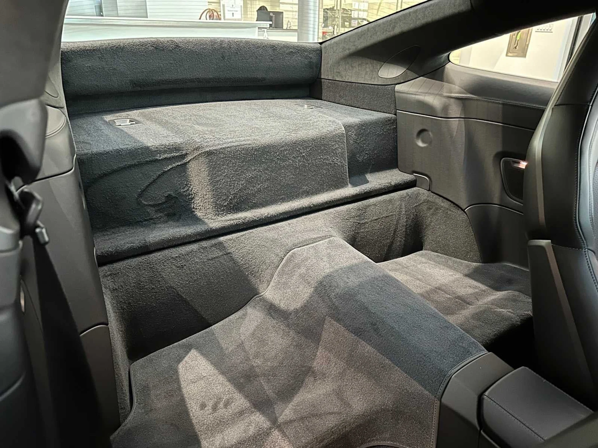 mph013_3732996083_14_b208002472