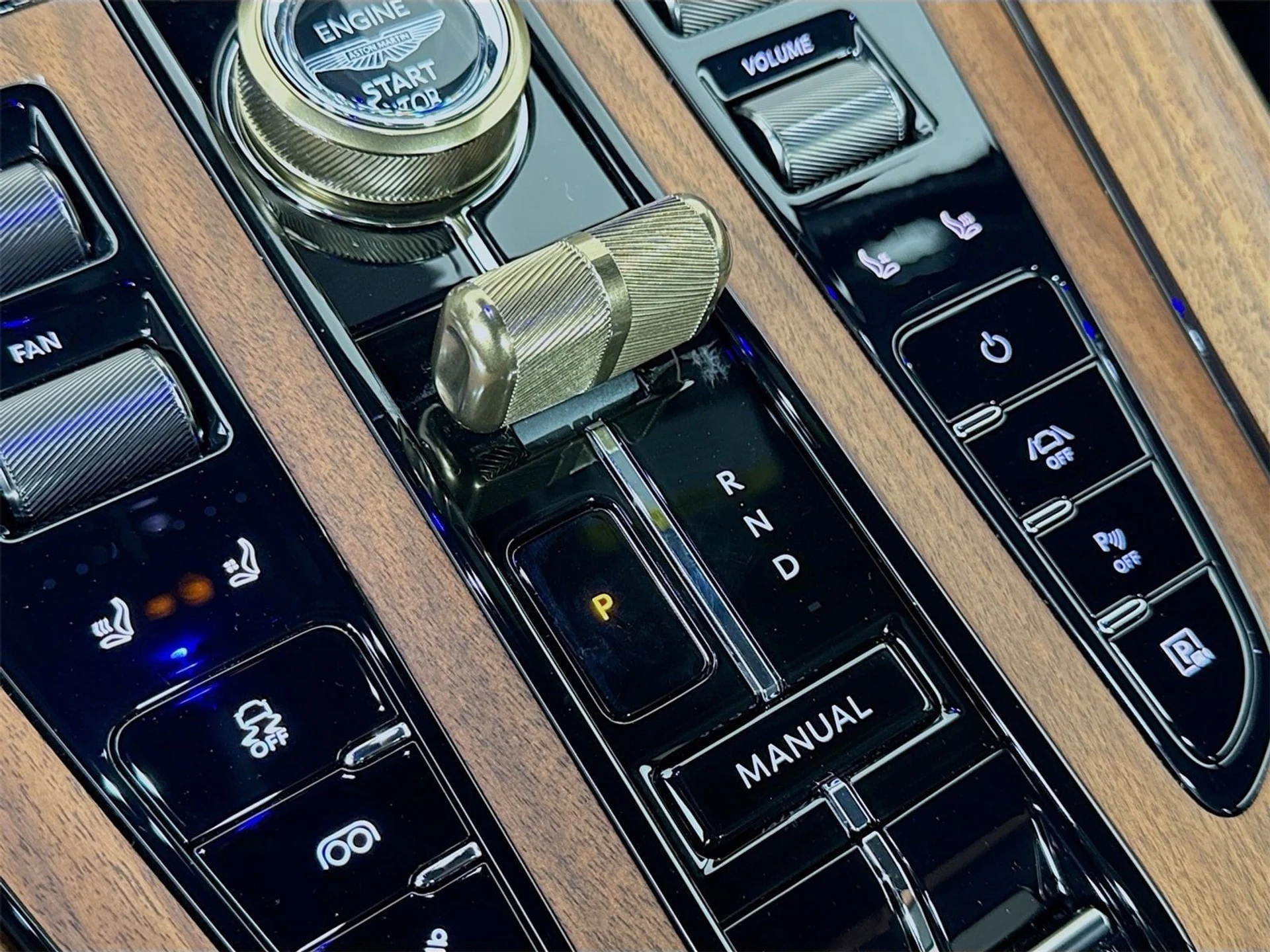 mph013_3735199708_4ccbd45ab5b59e9541d59e4afa7ef015x_1670fb3675