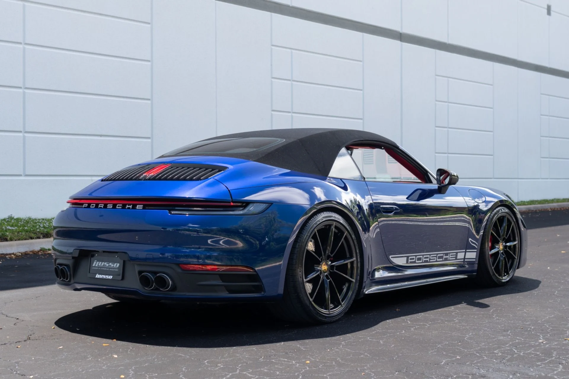 mph013_373694843_Used_2021_Porsche_911_Carrera_1775497213_e5c12c2099