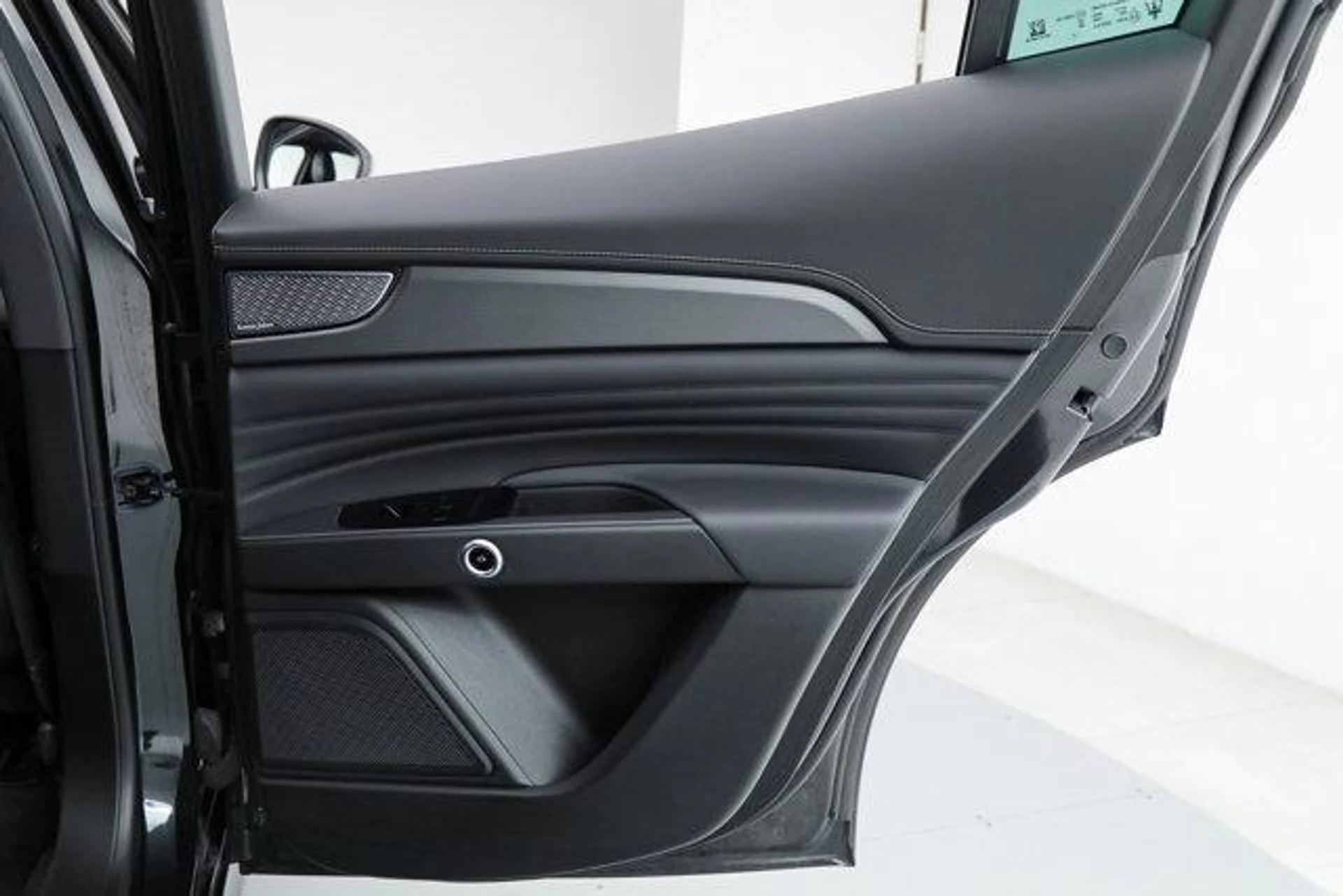 mph013_3738485486_D1yd_Gqo2i3p_Al_Iko_ZDAP_Idt_Z8mg_59c16508ea